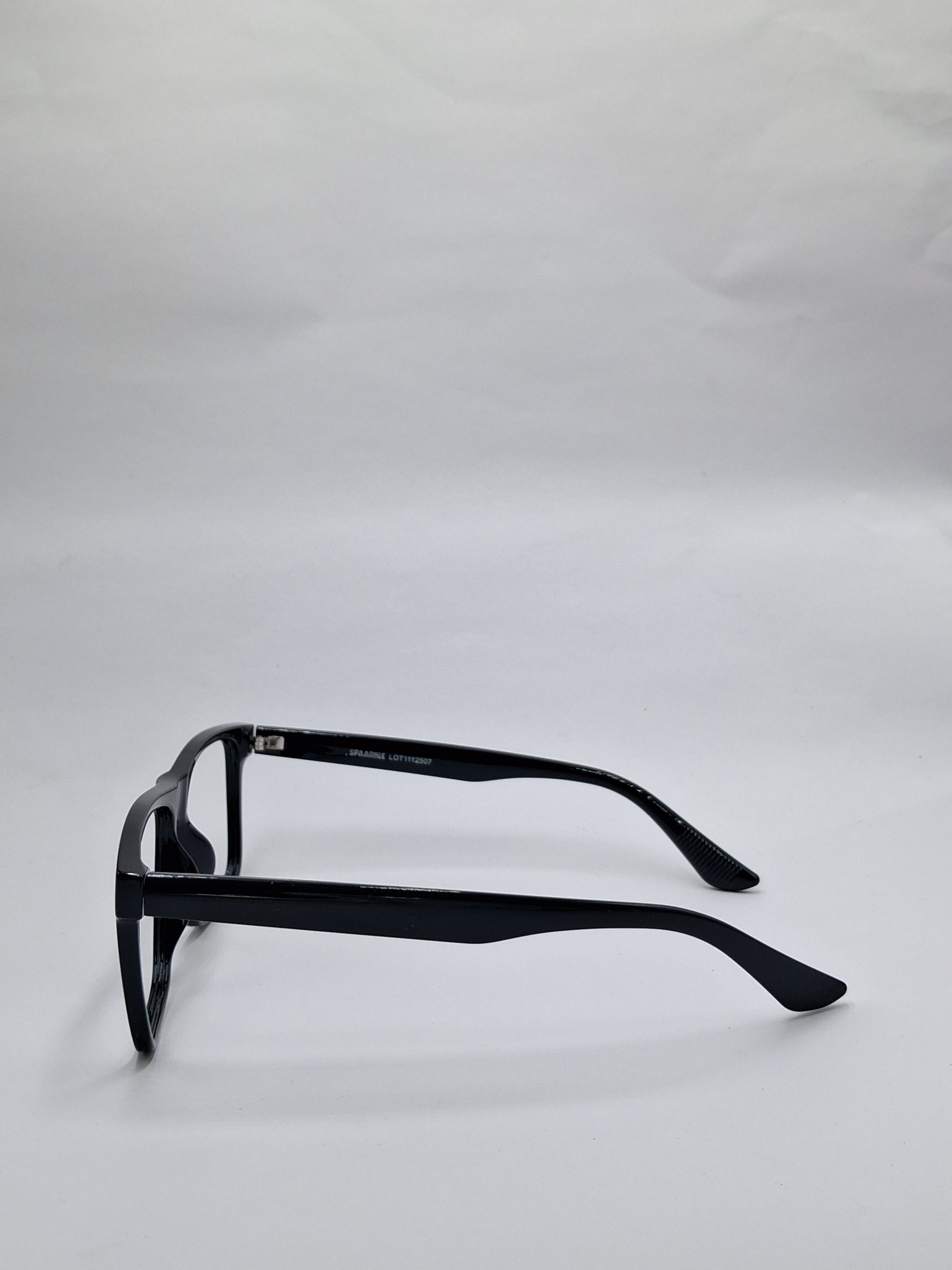 vision plus black frame