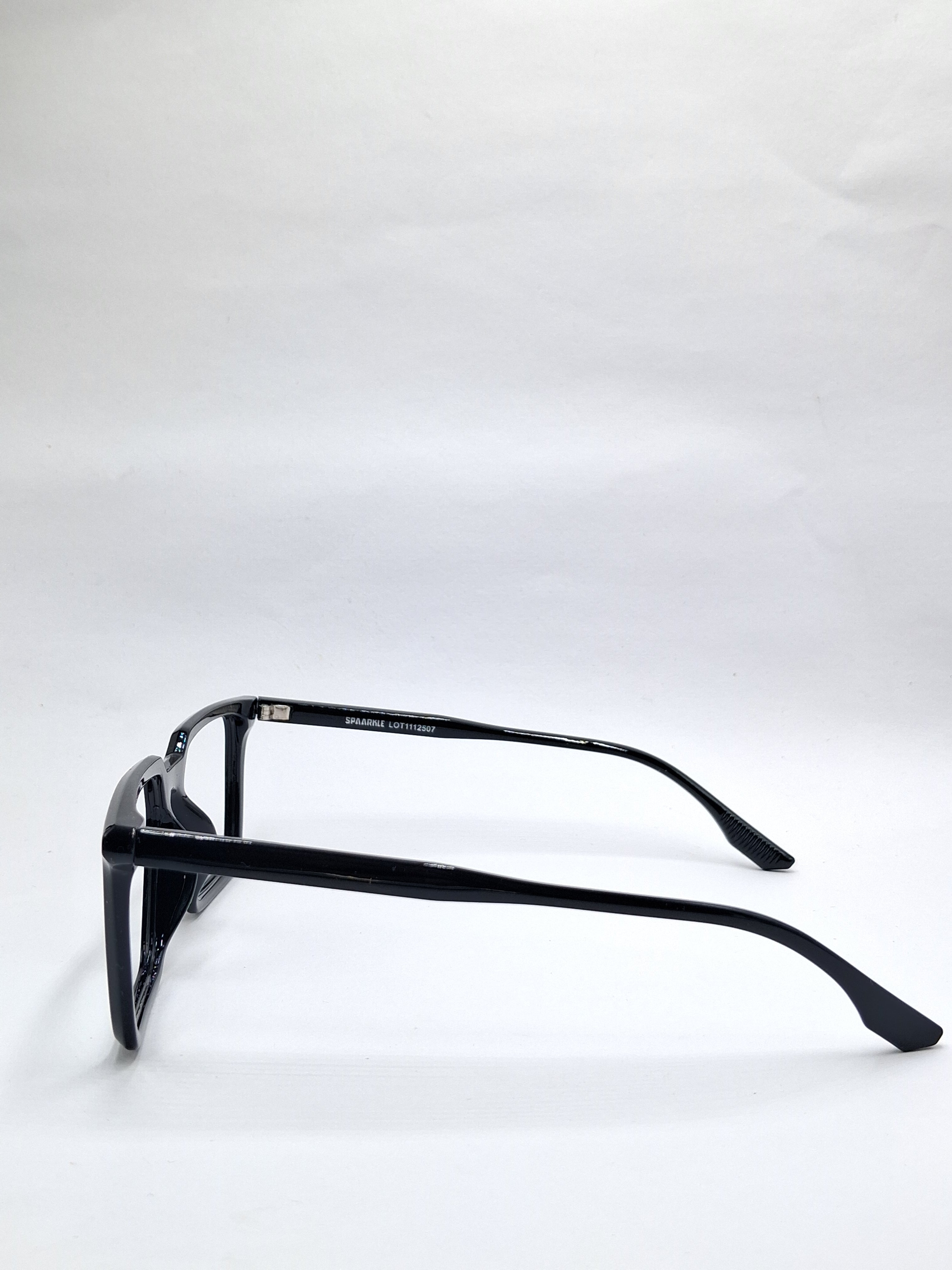 vision plus black frame