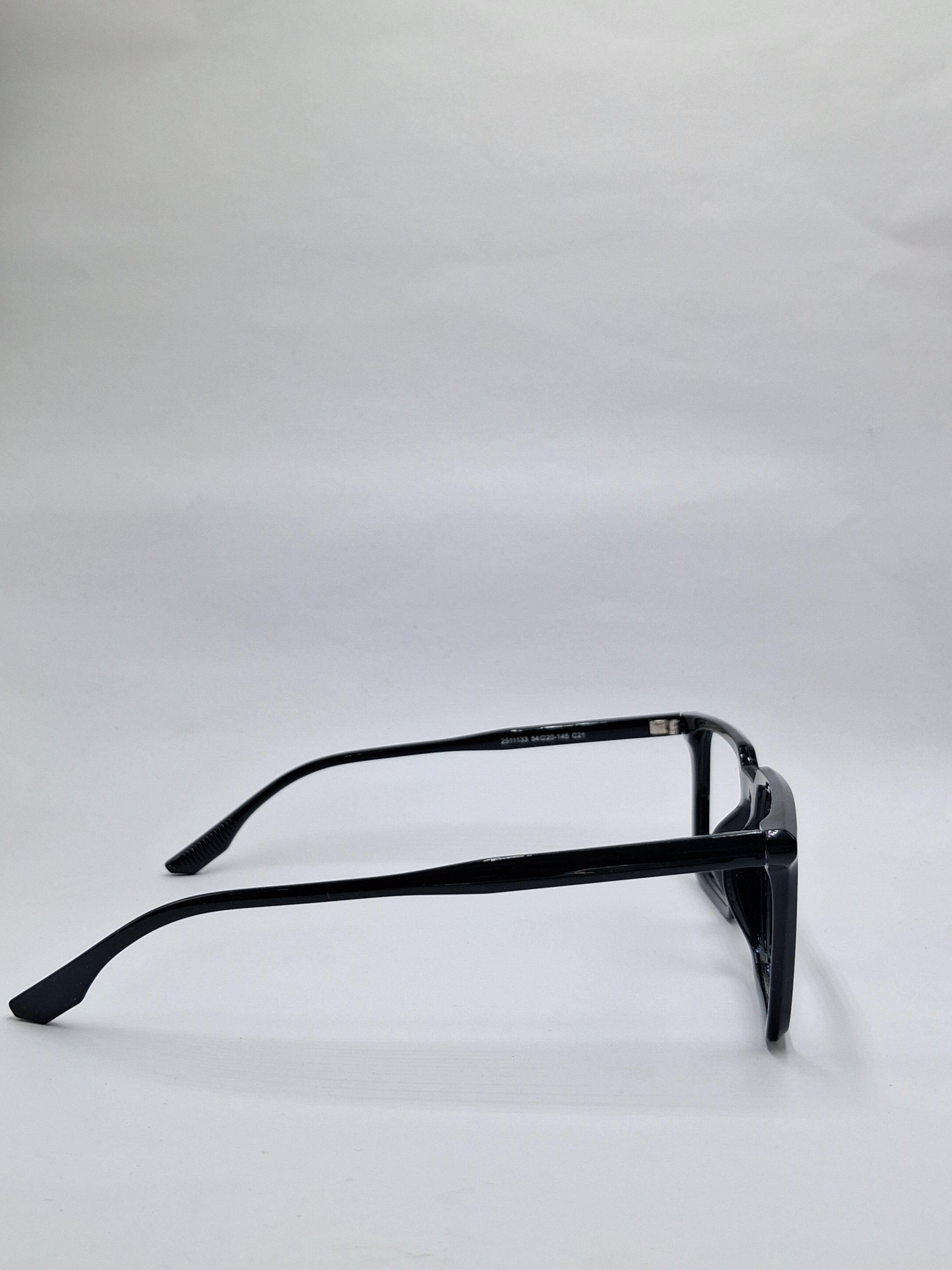 vision plus black frame