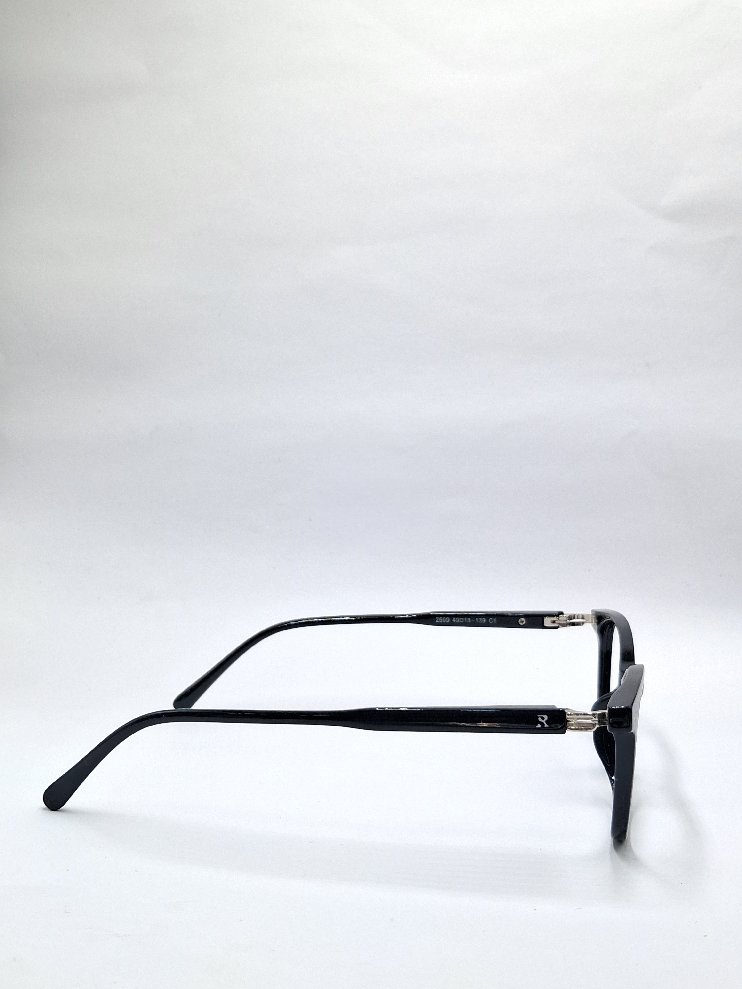 vision plus glossy black frame