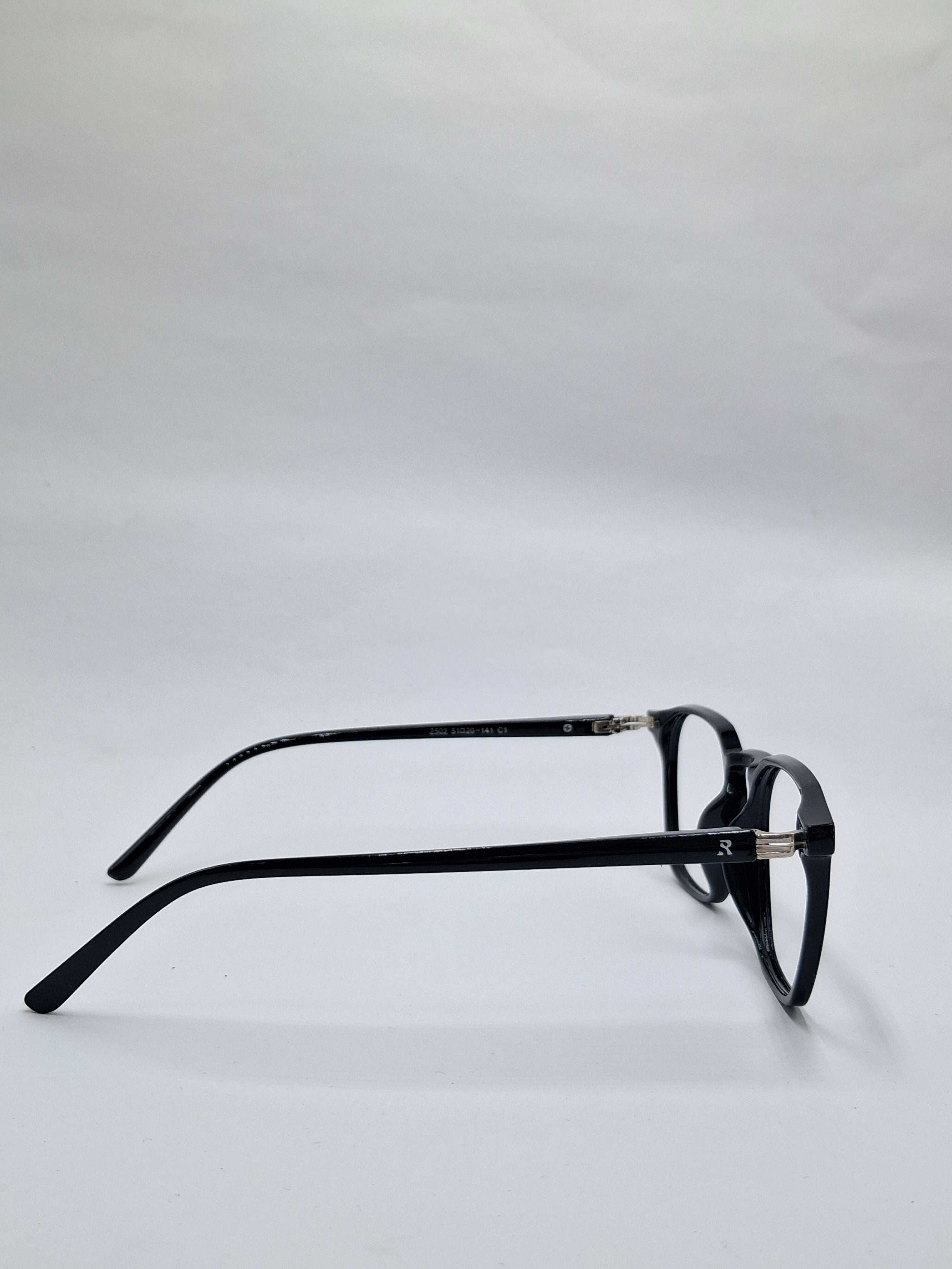 vision plus black frame