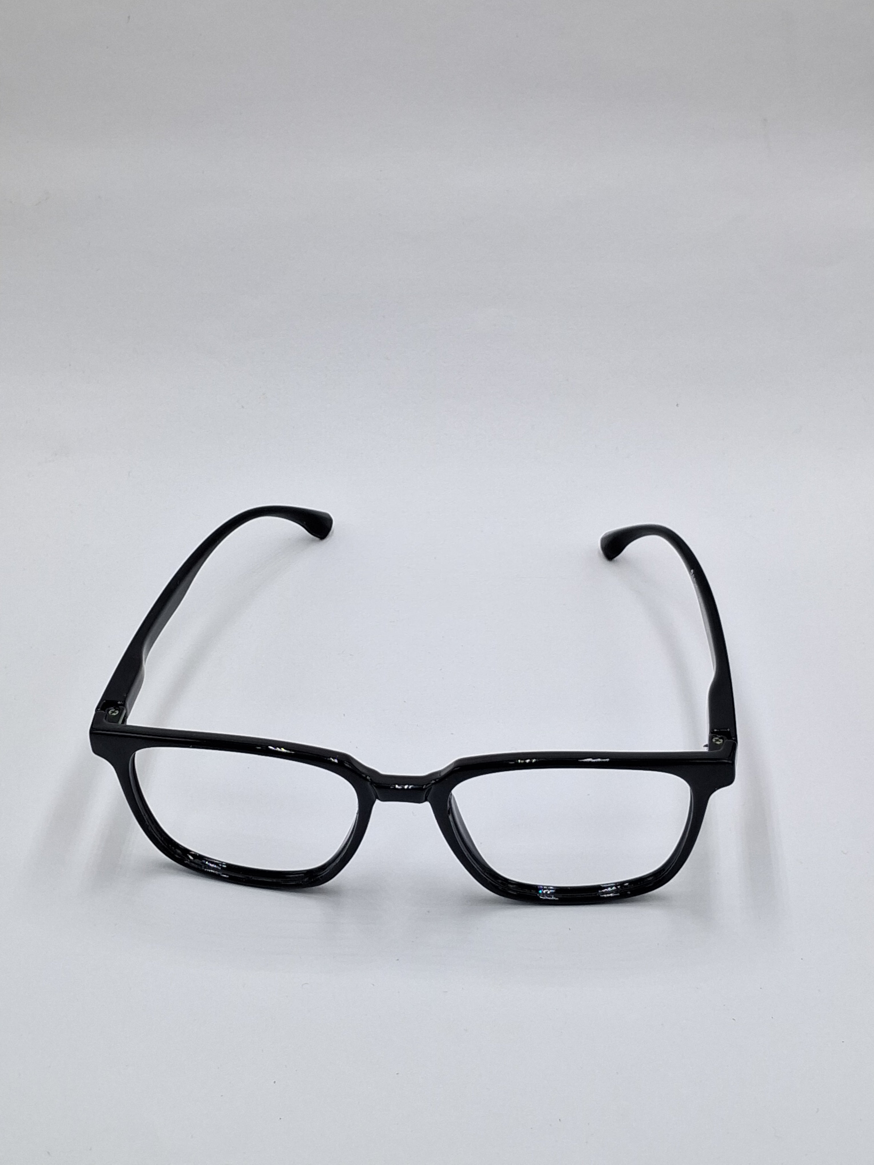 vision plus glossy black frame