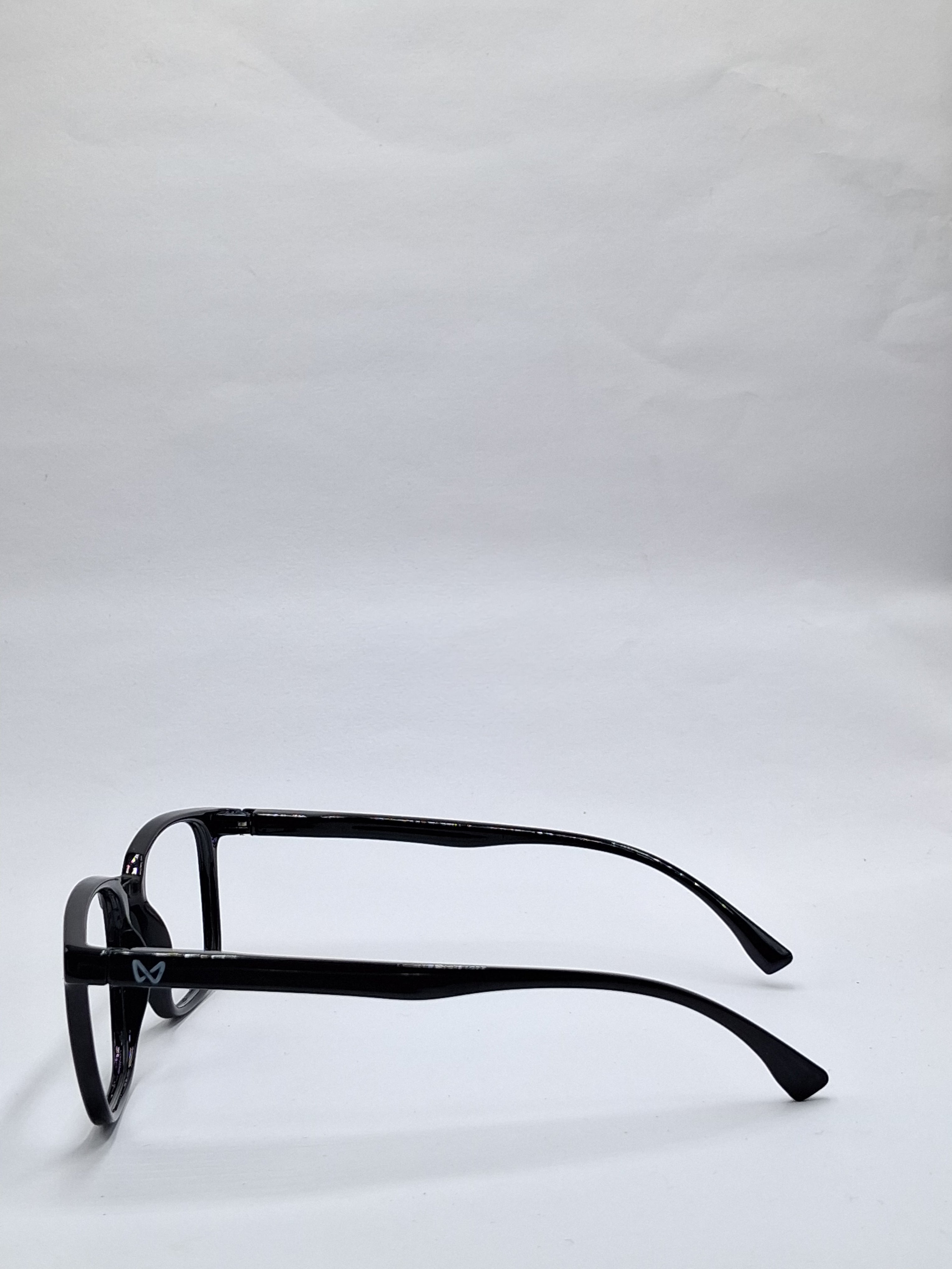 vision plus glossy black frame