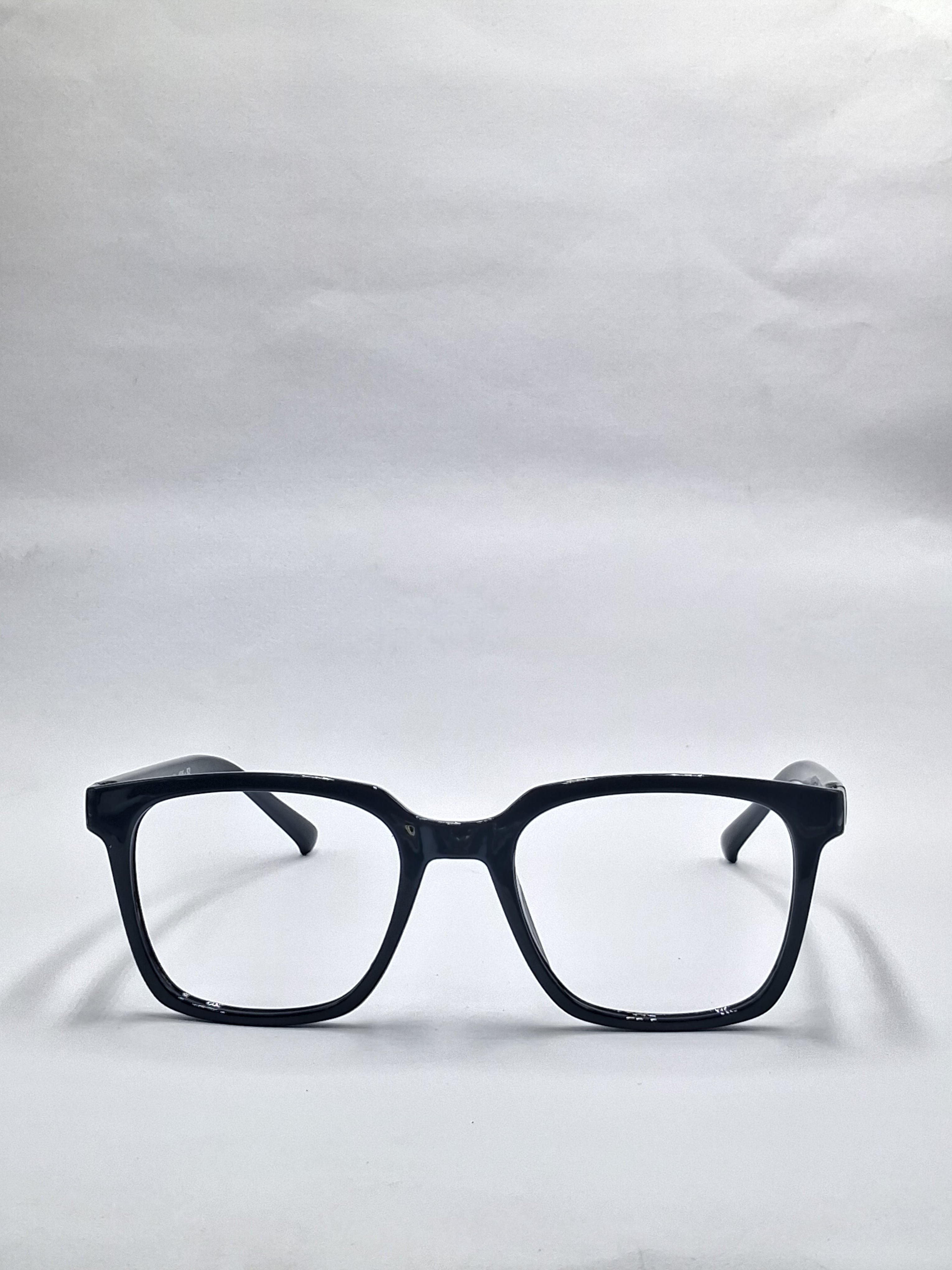 vision plus glossy black frame