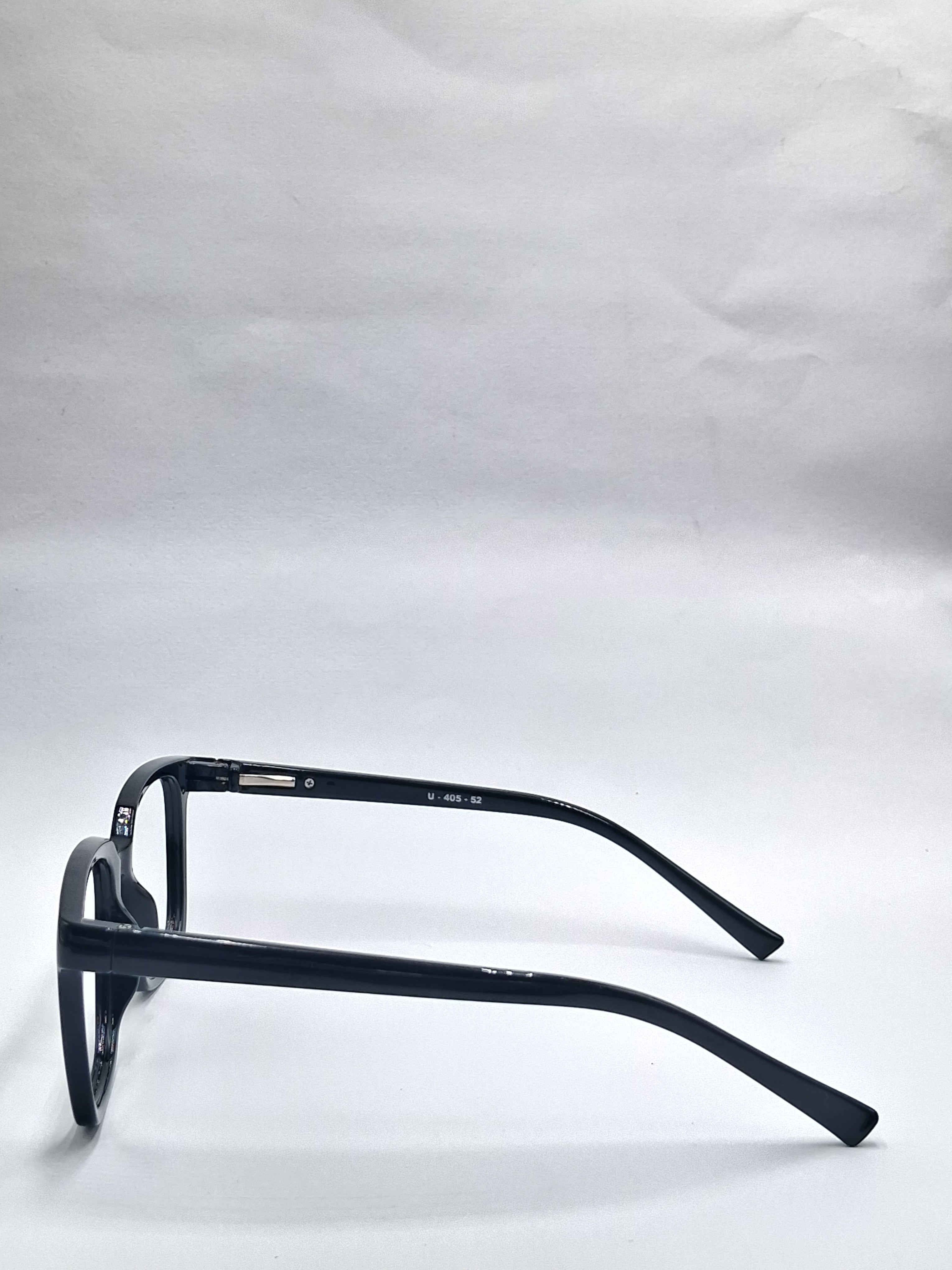 vision plus glossy black frame
