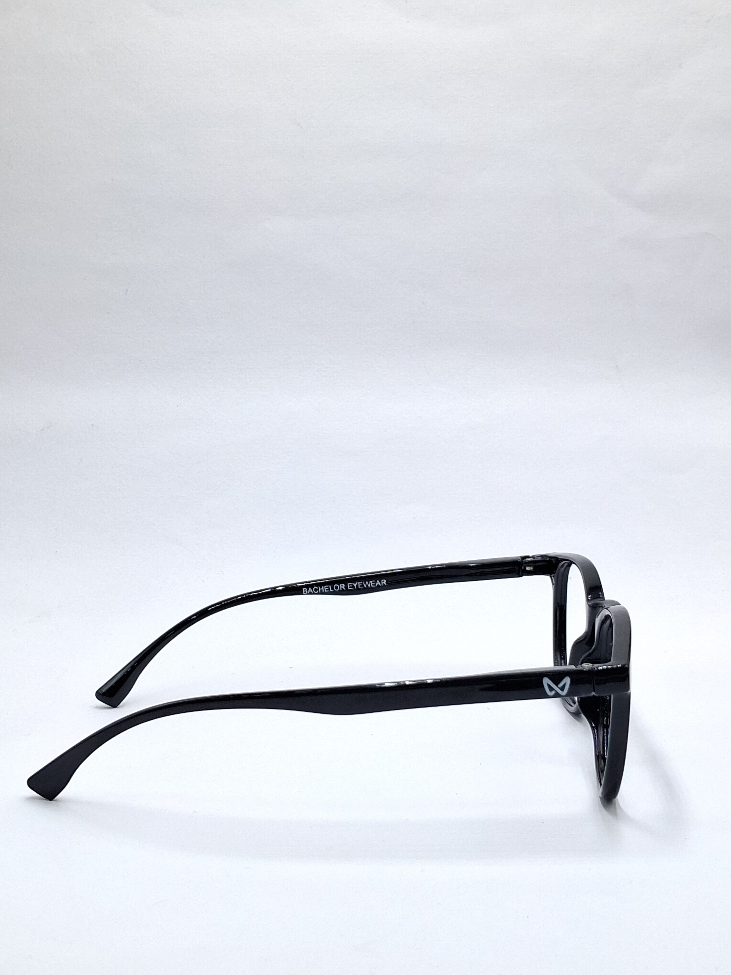 vision plus glossy black frame
