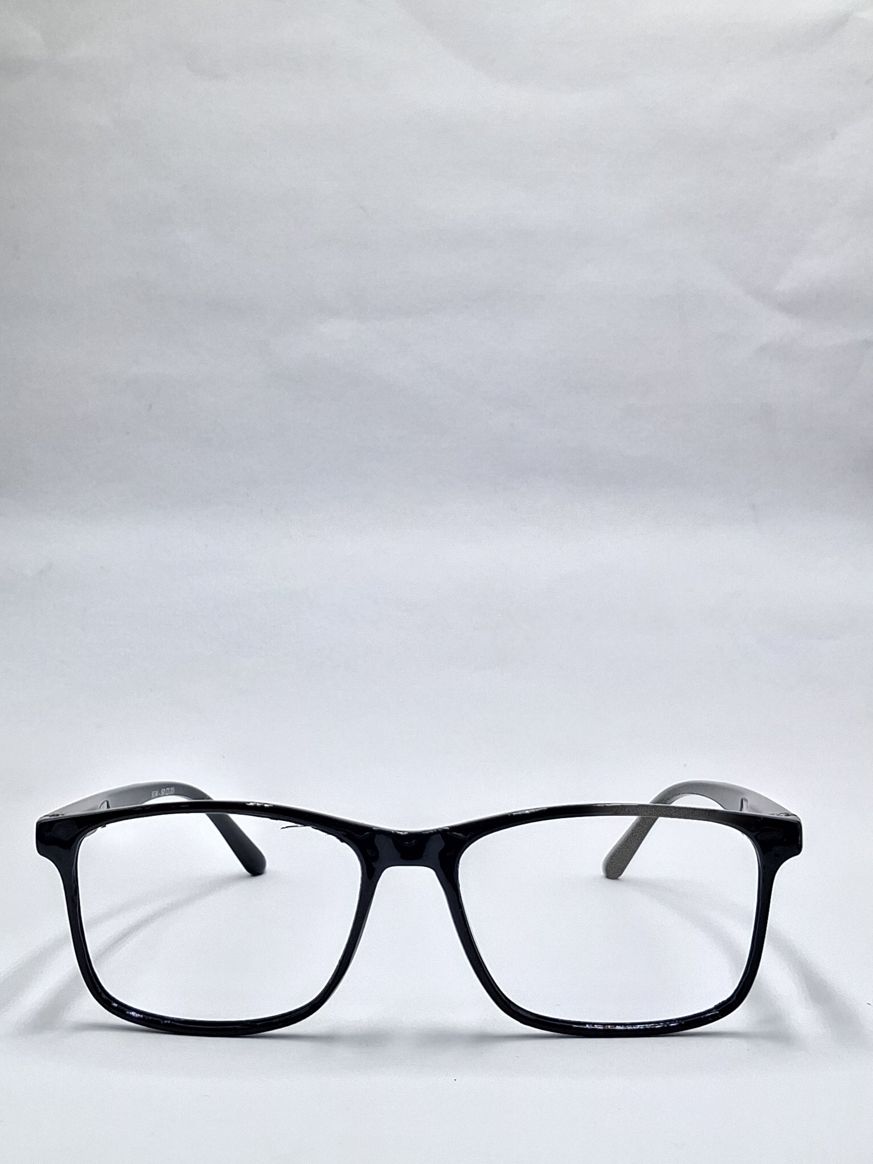 vision plus glossy black frame