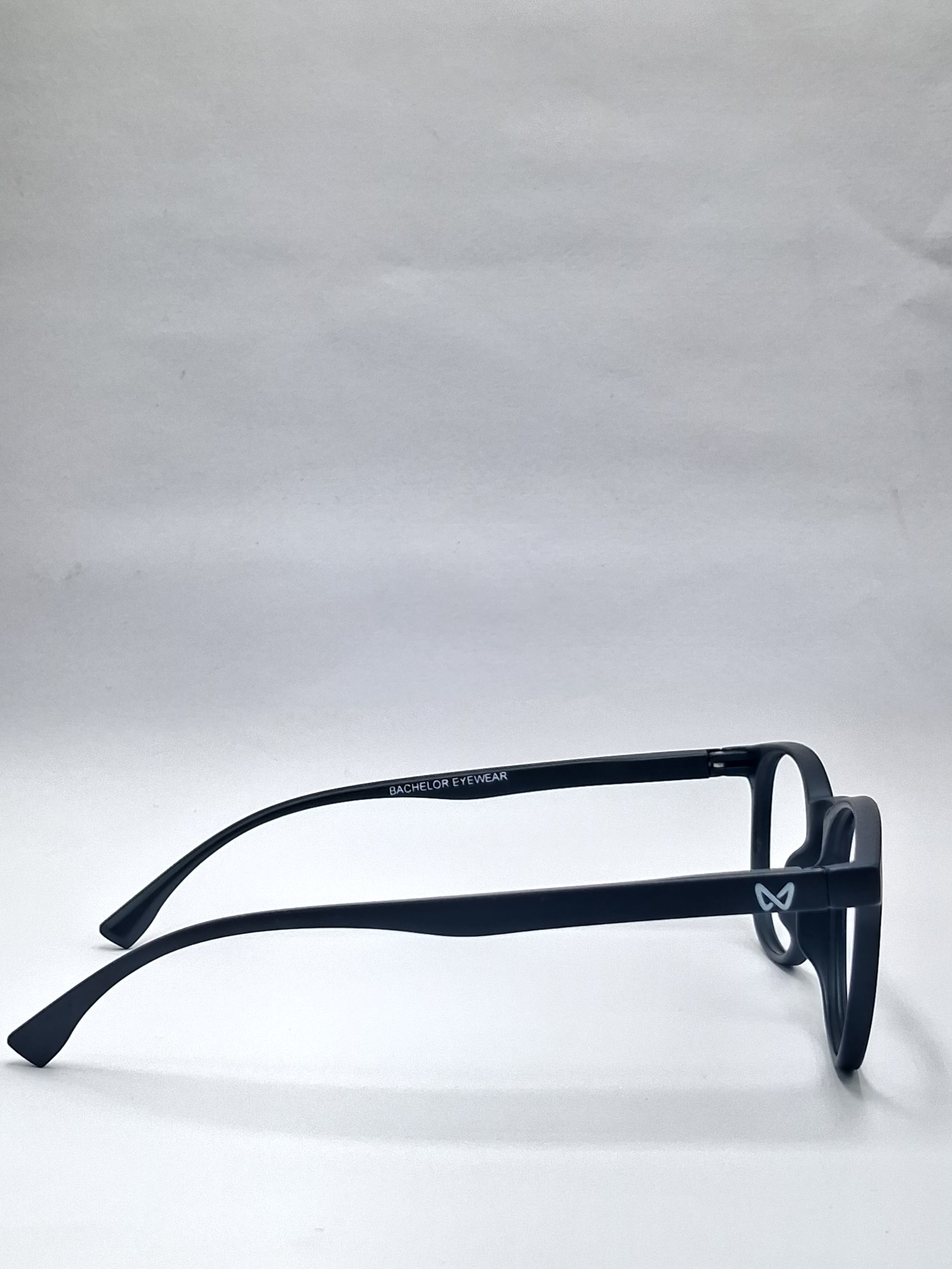 vision plus matte black frame