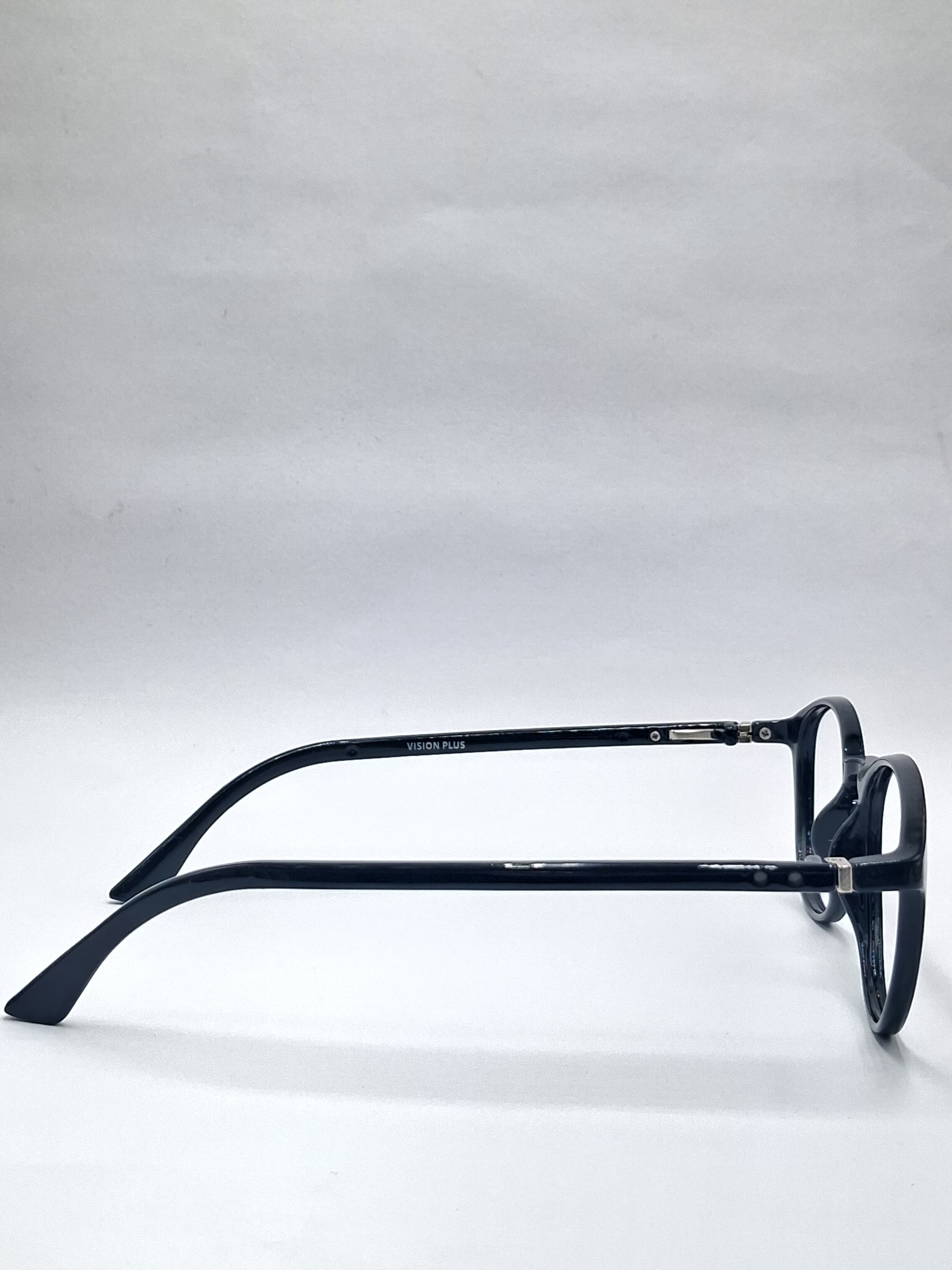 vision plus glossy black frame
