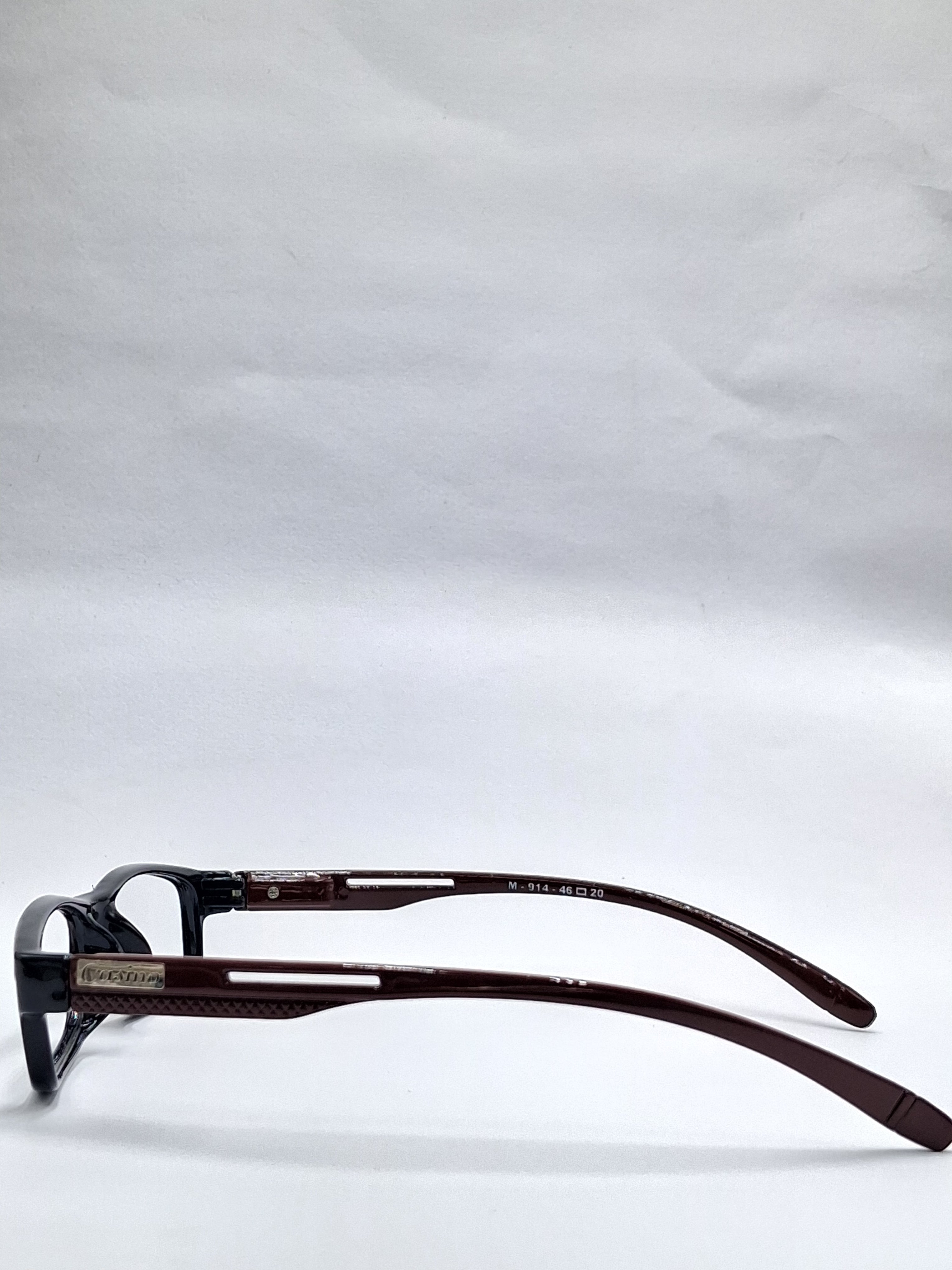 vision plus glossy black frame