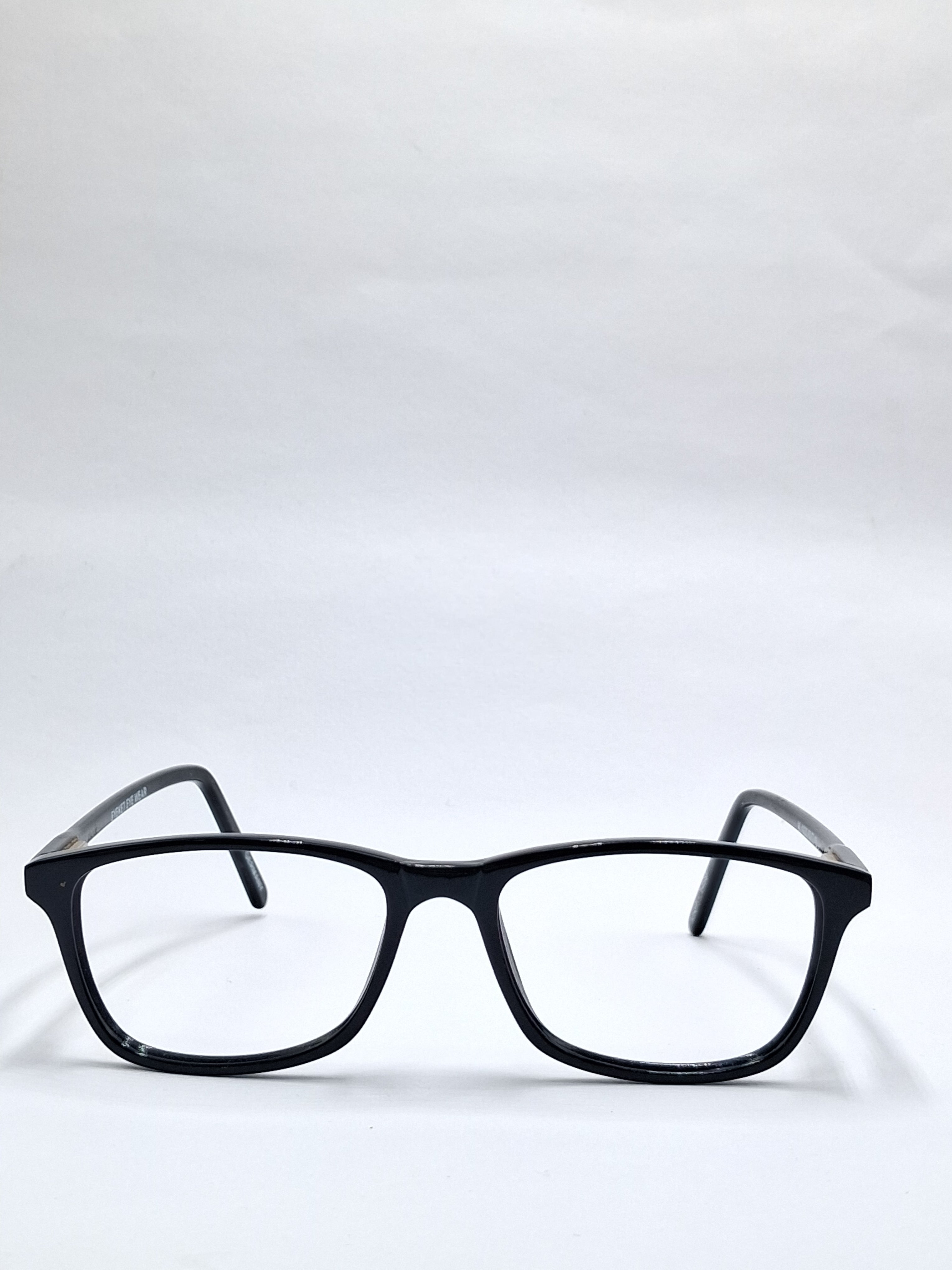 vision plus glossy black frame