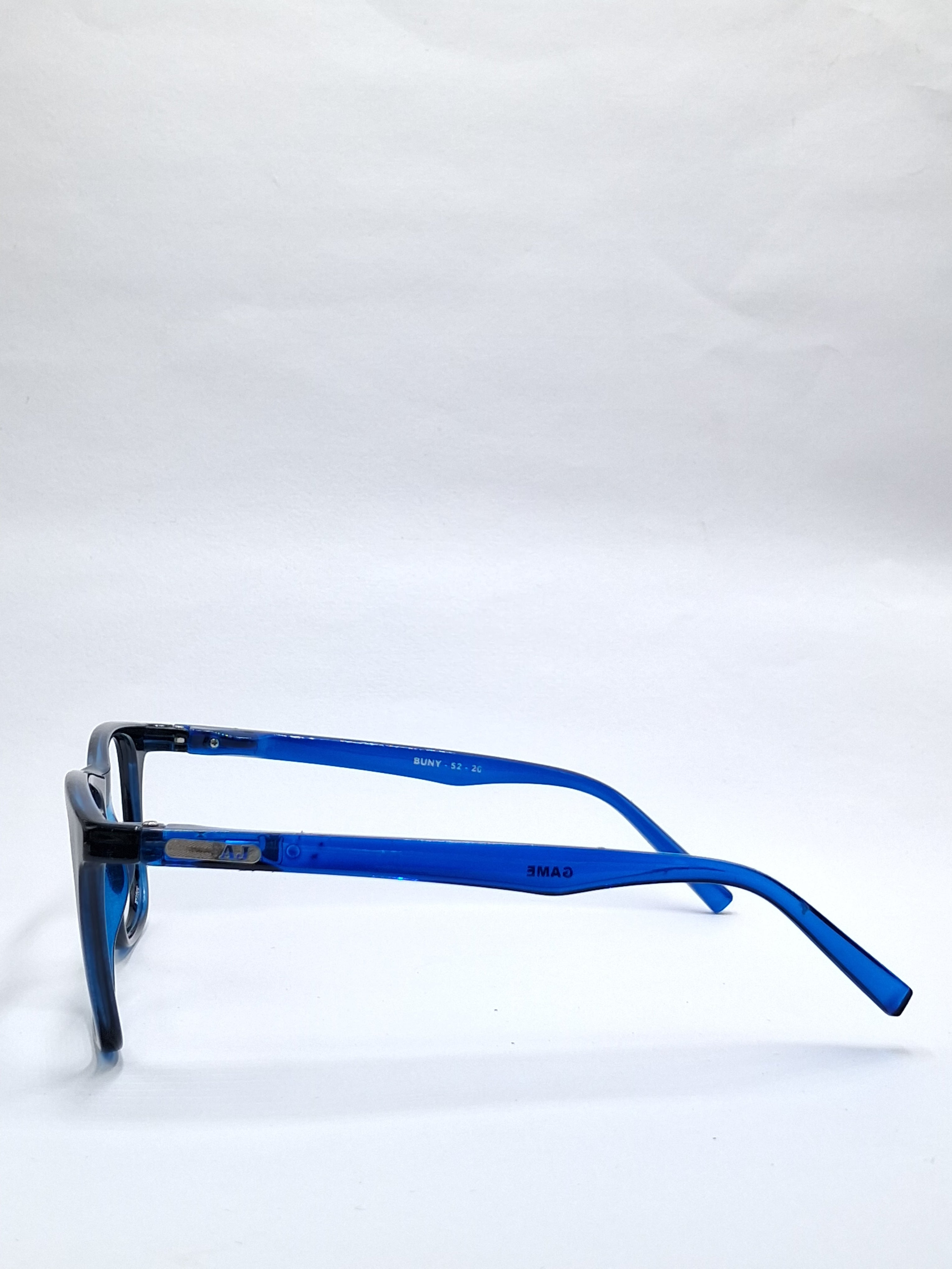 vision plus glossy black with crystal blue frame