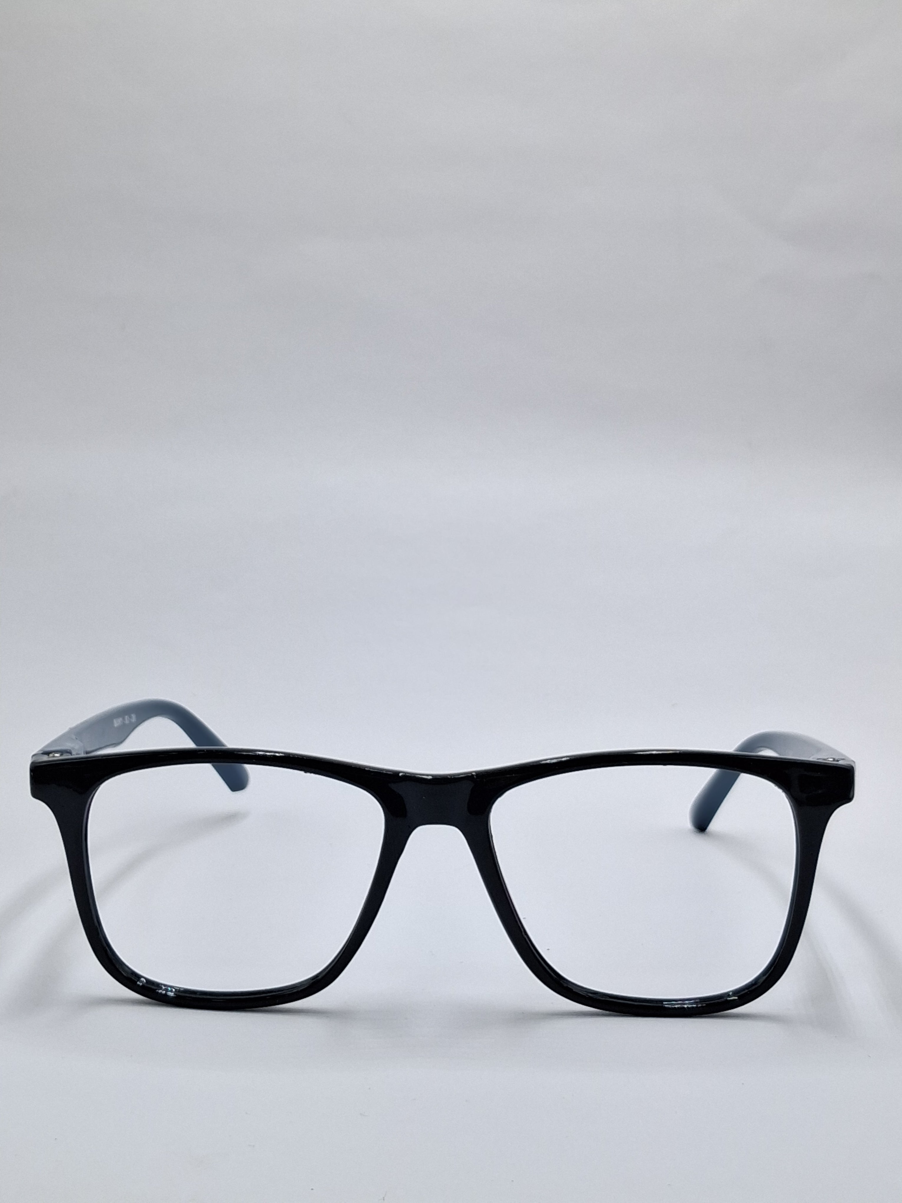 vision plus glossy black and with gray frame