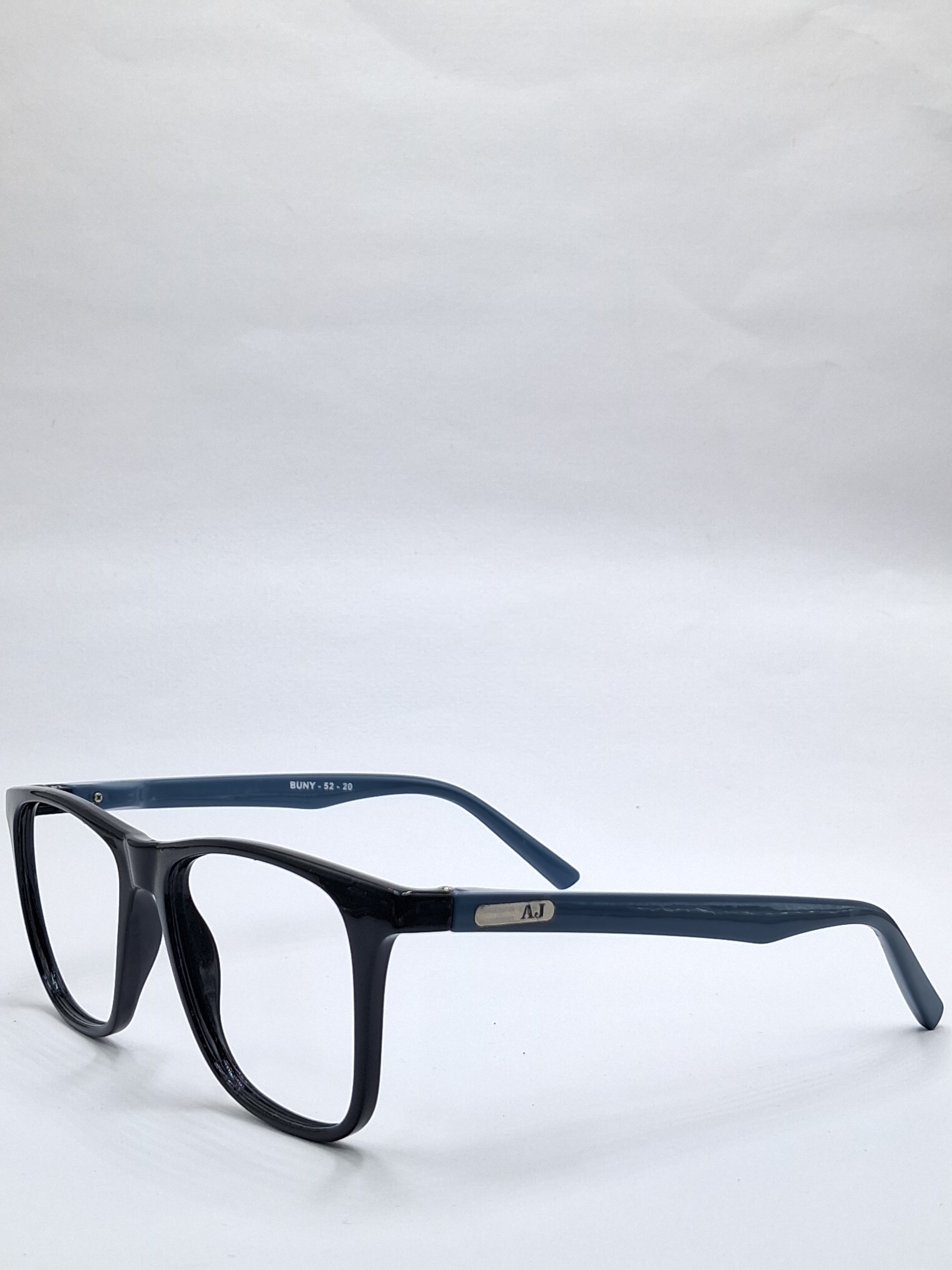 vision plus glossy black and with gray frame