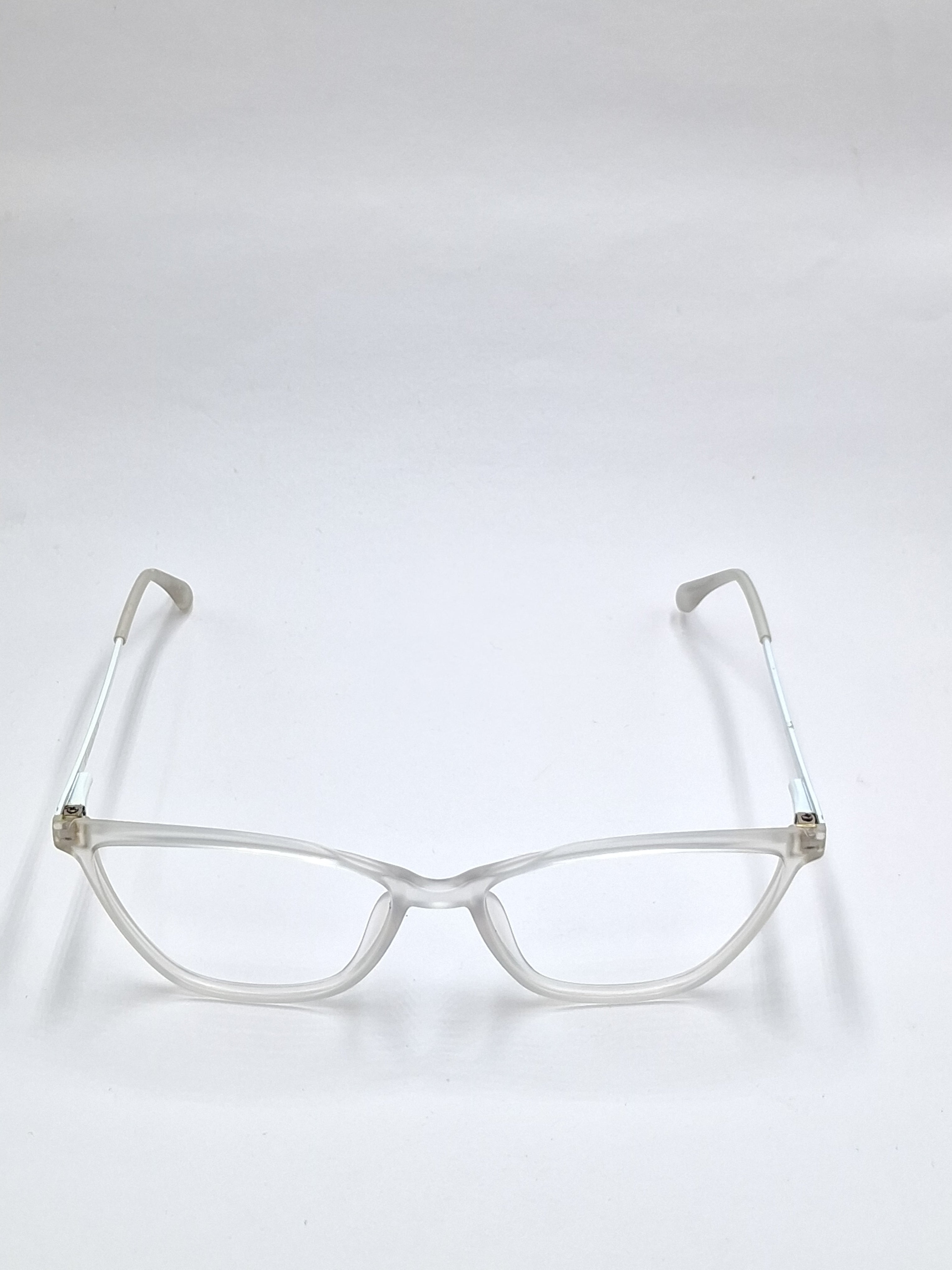 vision plus matte crystal white with metal stick frame