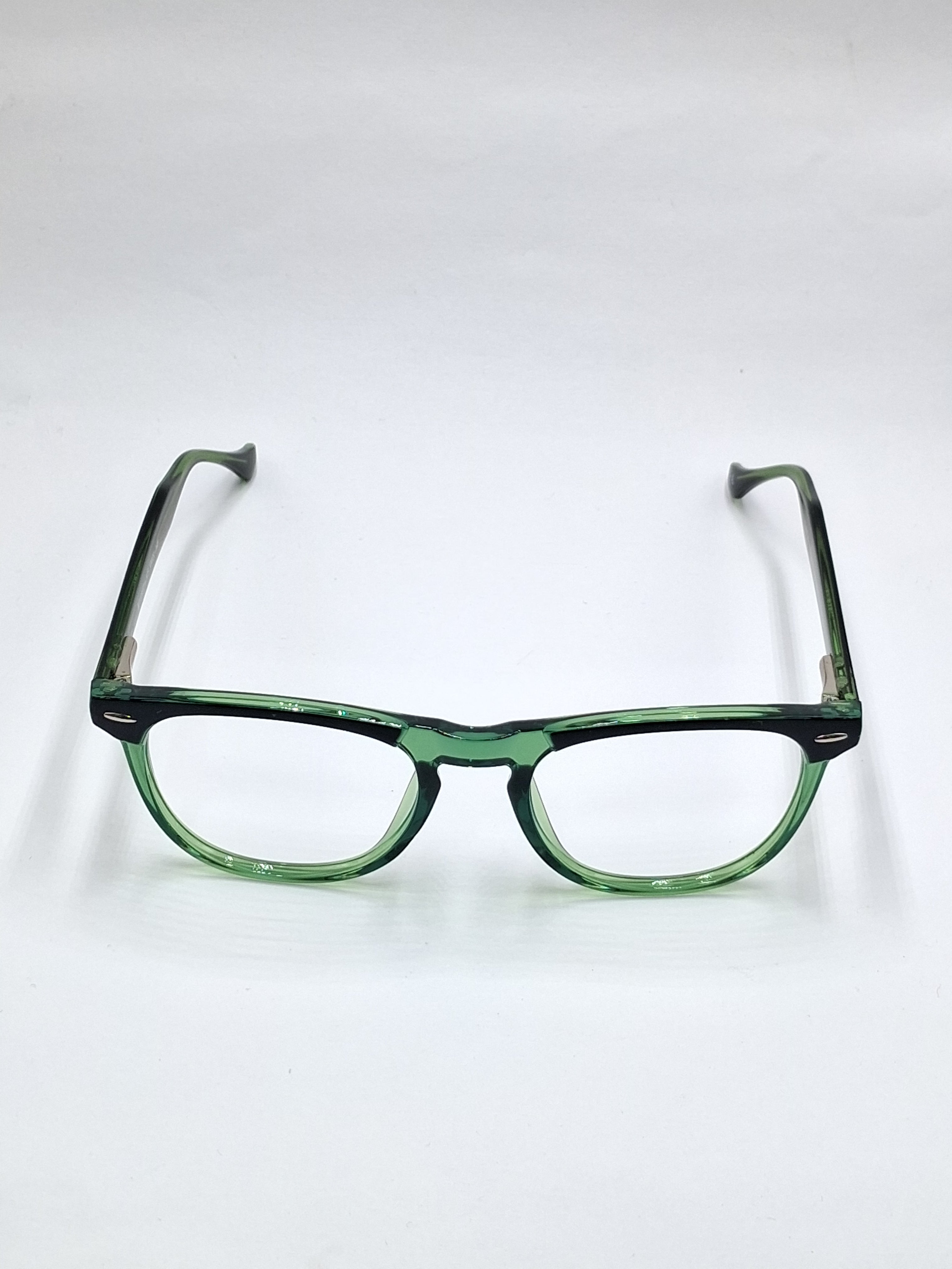 vision plus crystal green and black frame