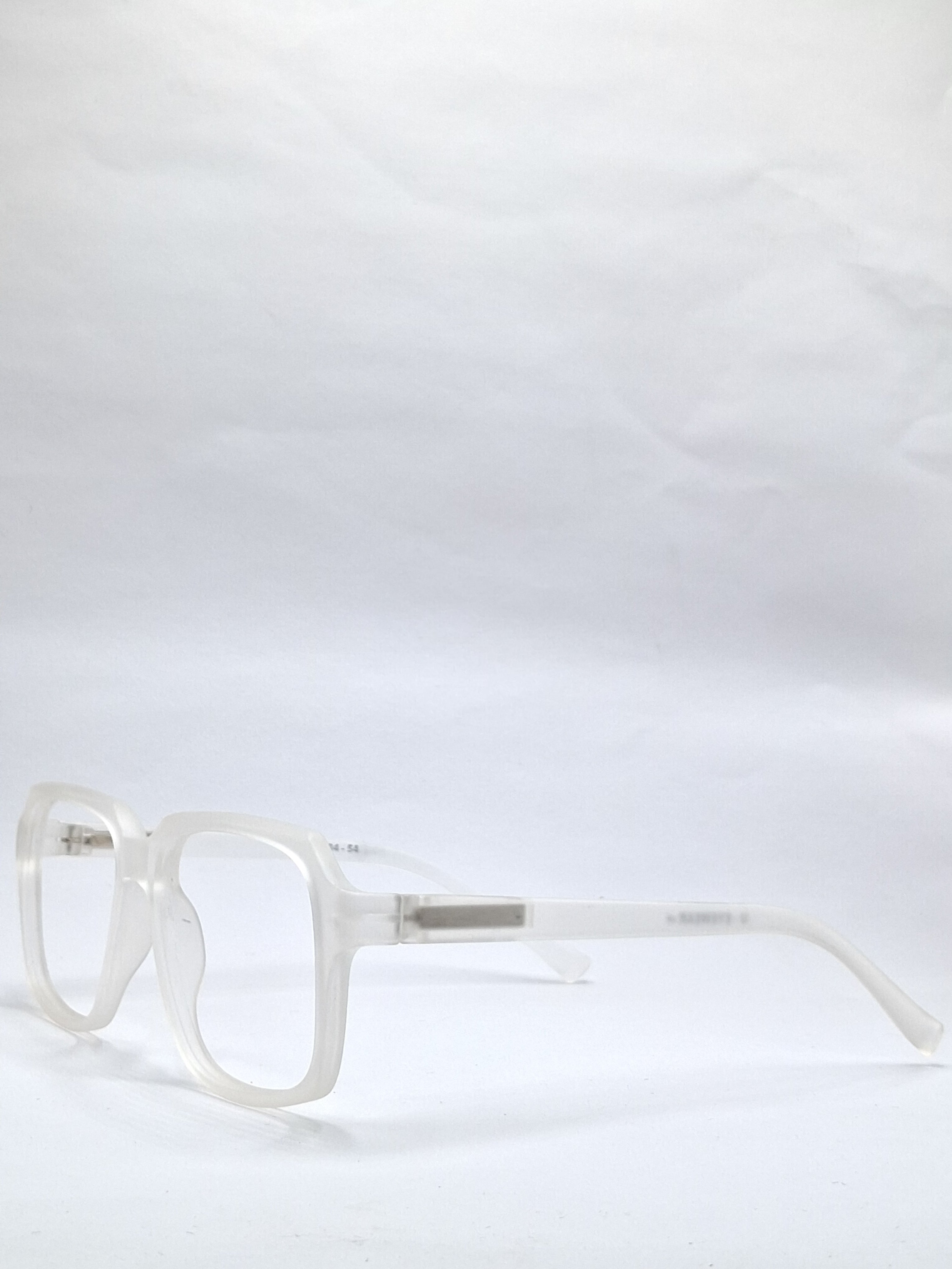 vision plus matte white frame