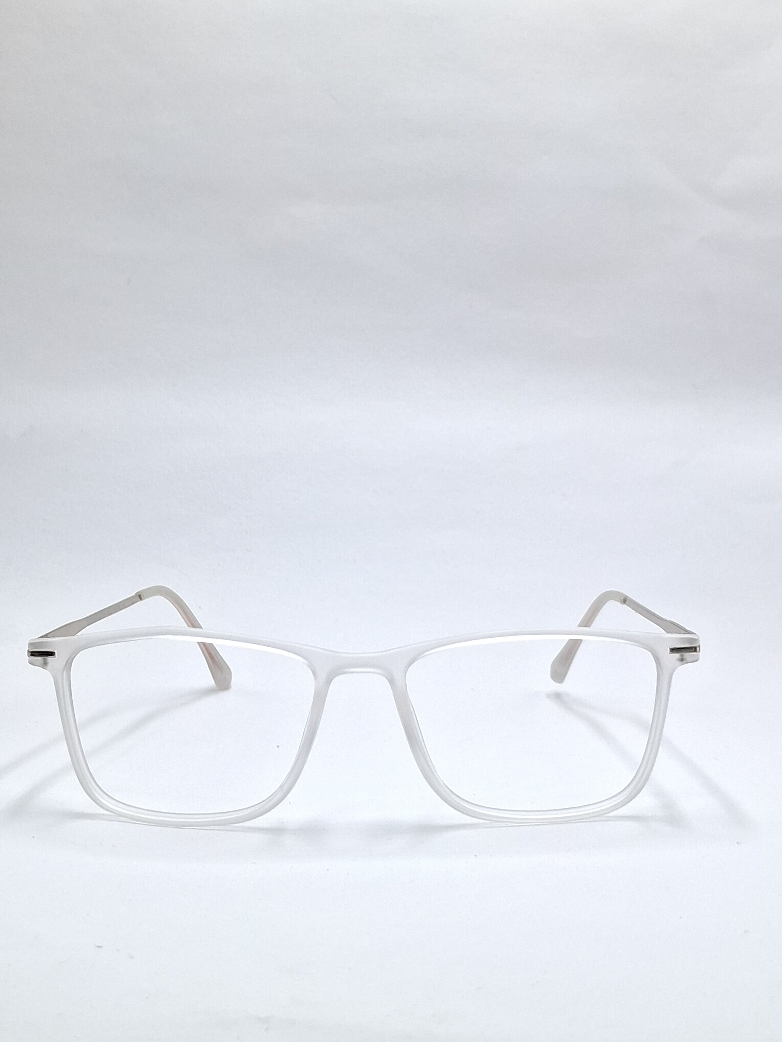 vision plus matte white with metal stick frame