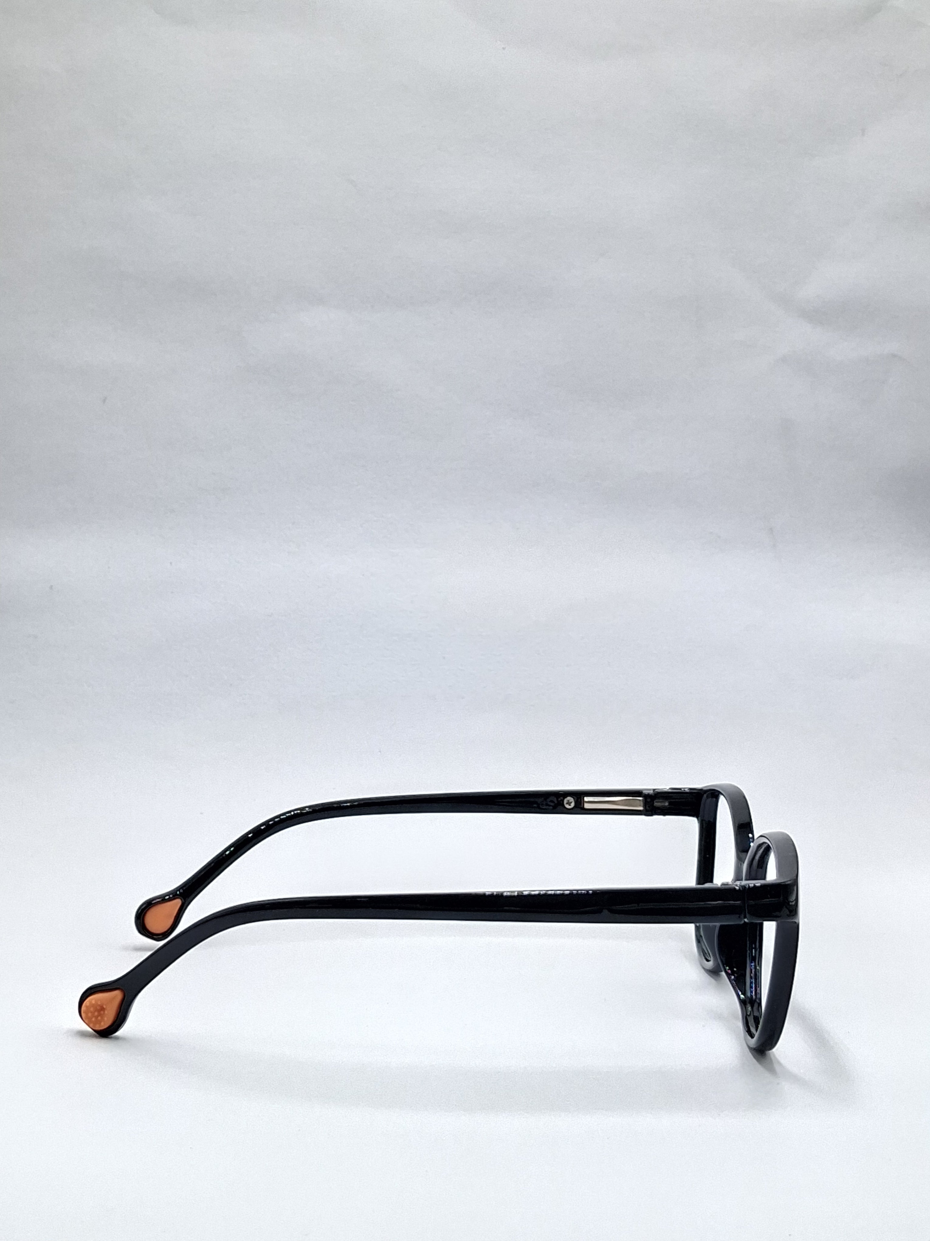 vision plus black kids frame