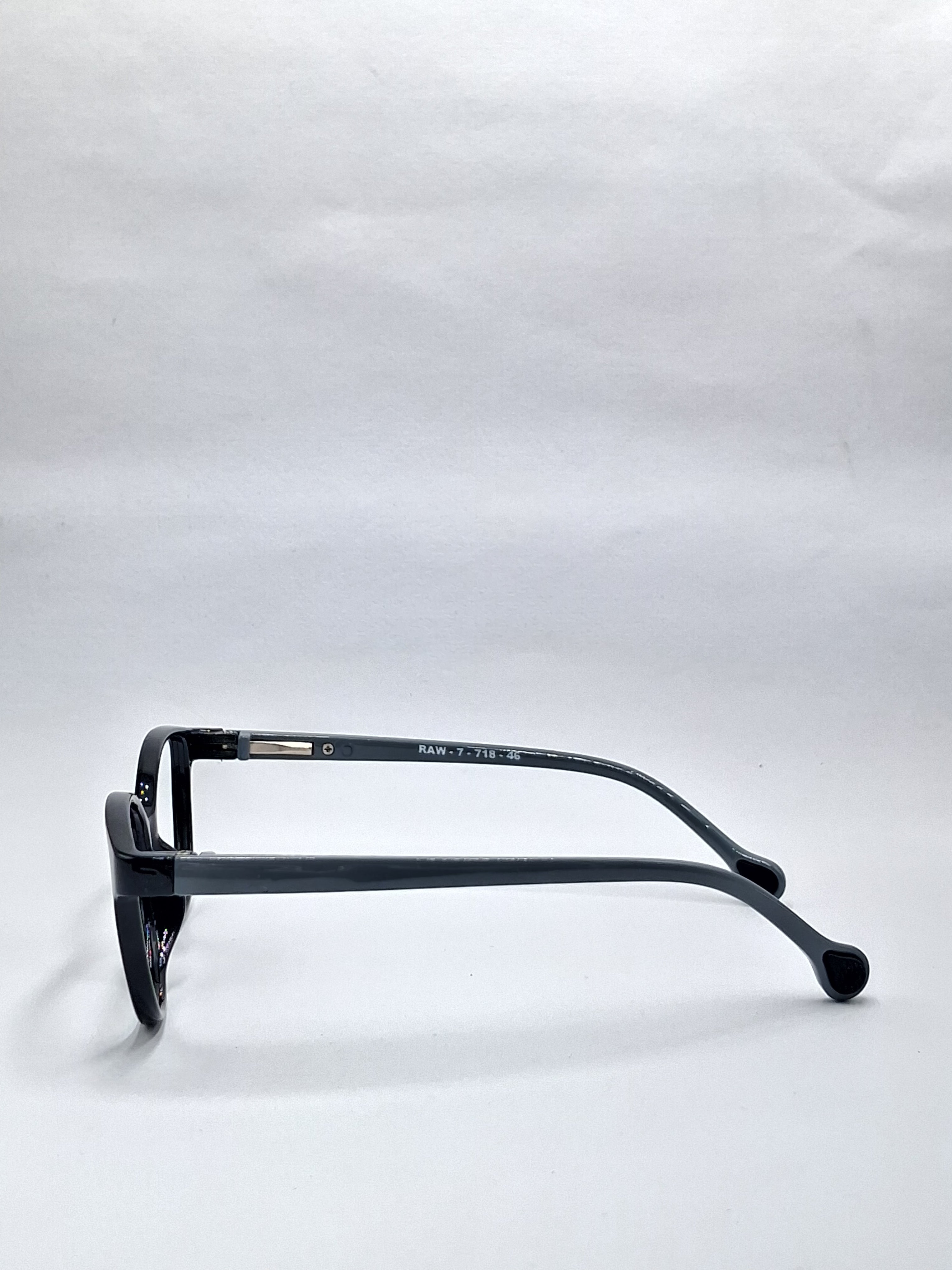 vision plus glossy black with gray stick kids frame