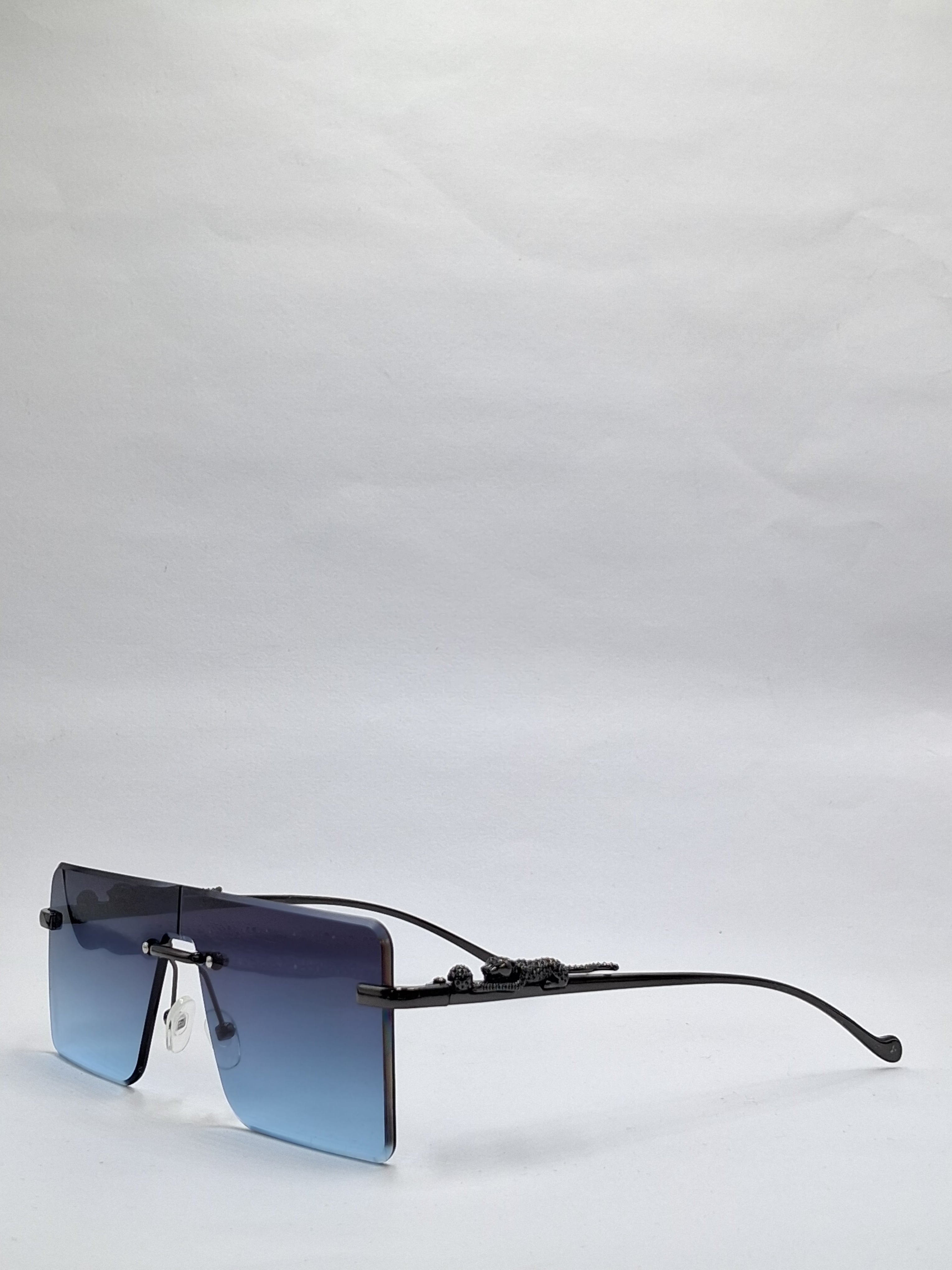 vision plus blue lens with black metal stick sunglasses