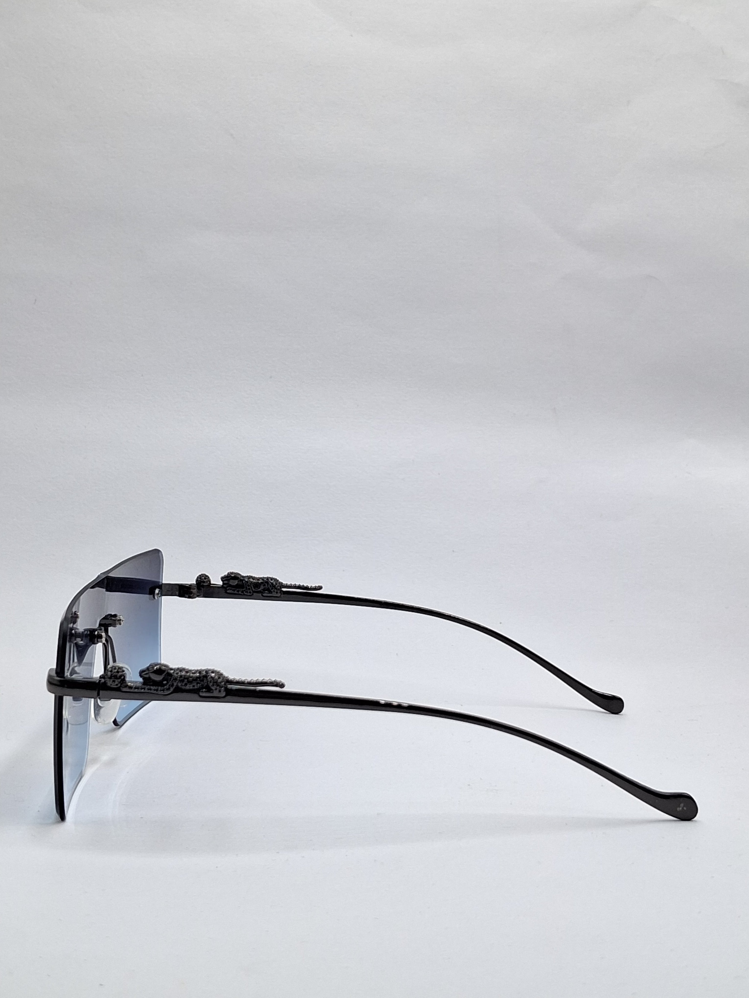vision plus blue lens with black metal stick sunglasses