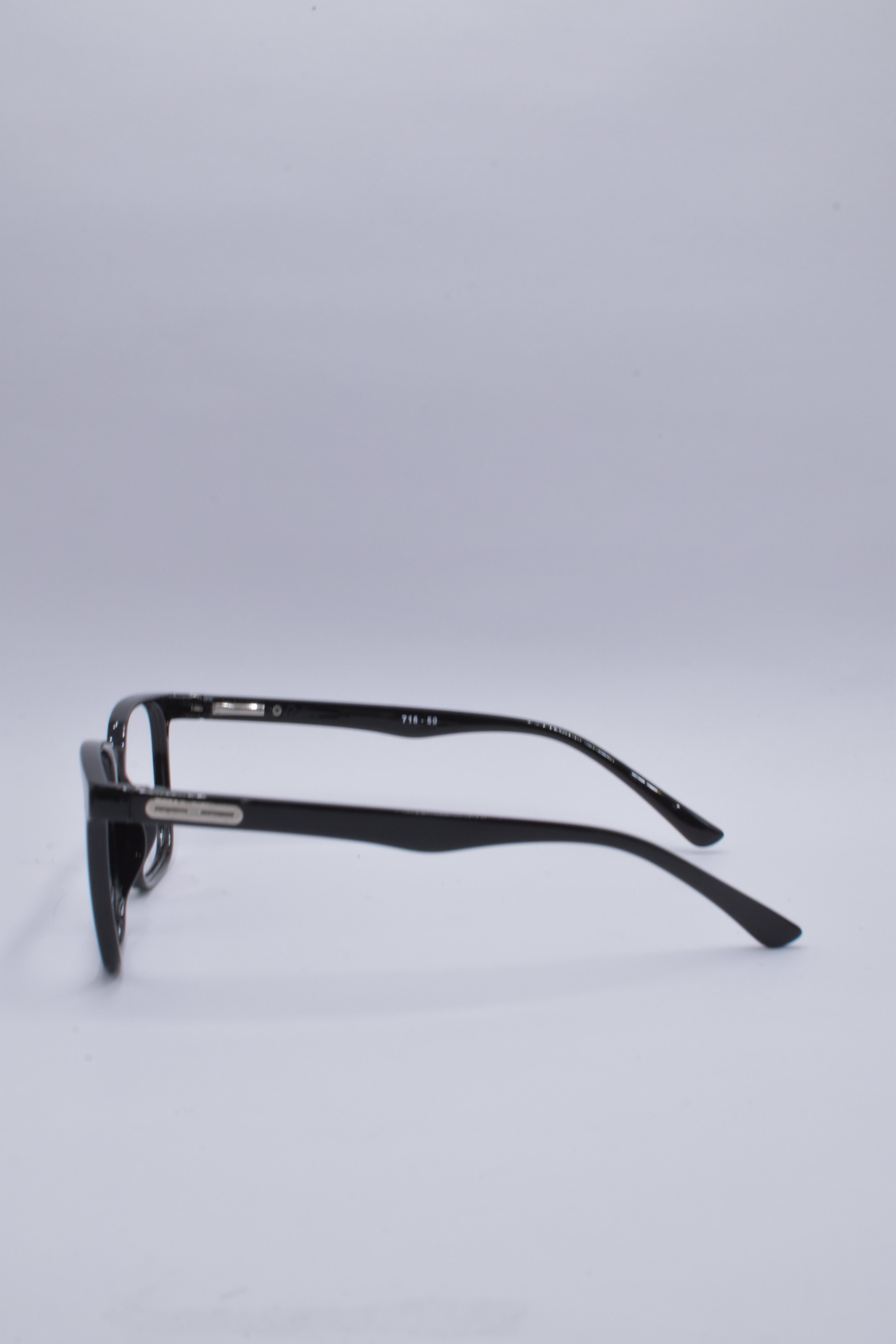 vision plus unique gloss black frame