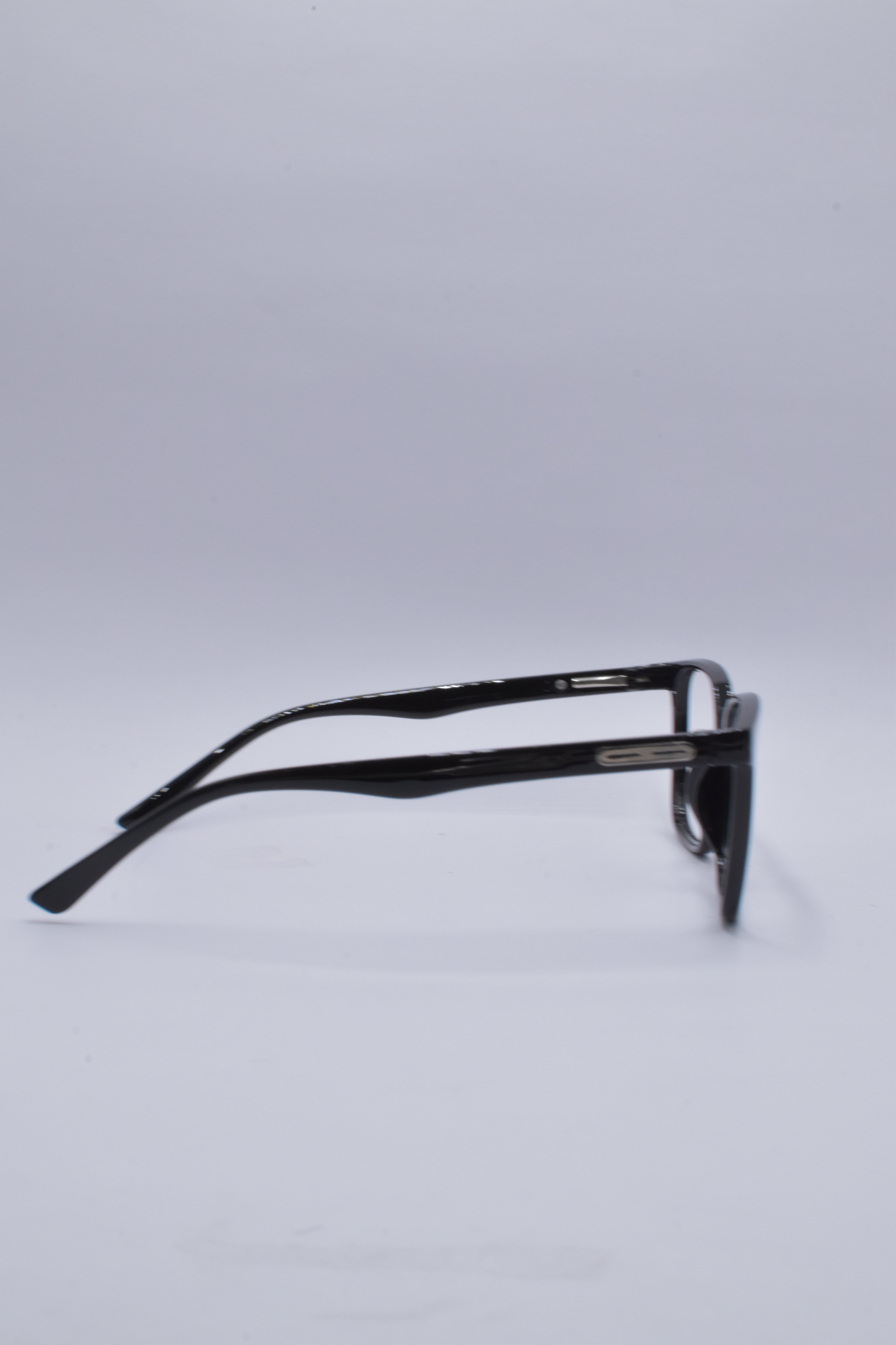 vision plus glossy black with blue touch frame