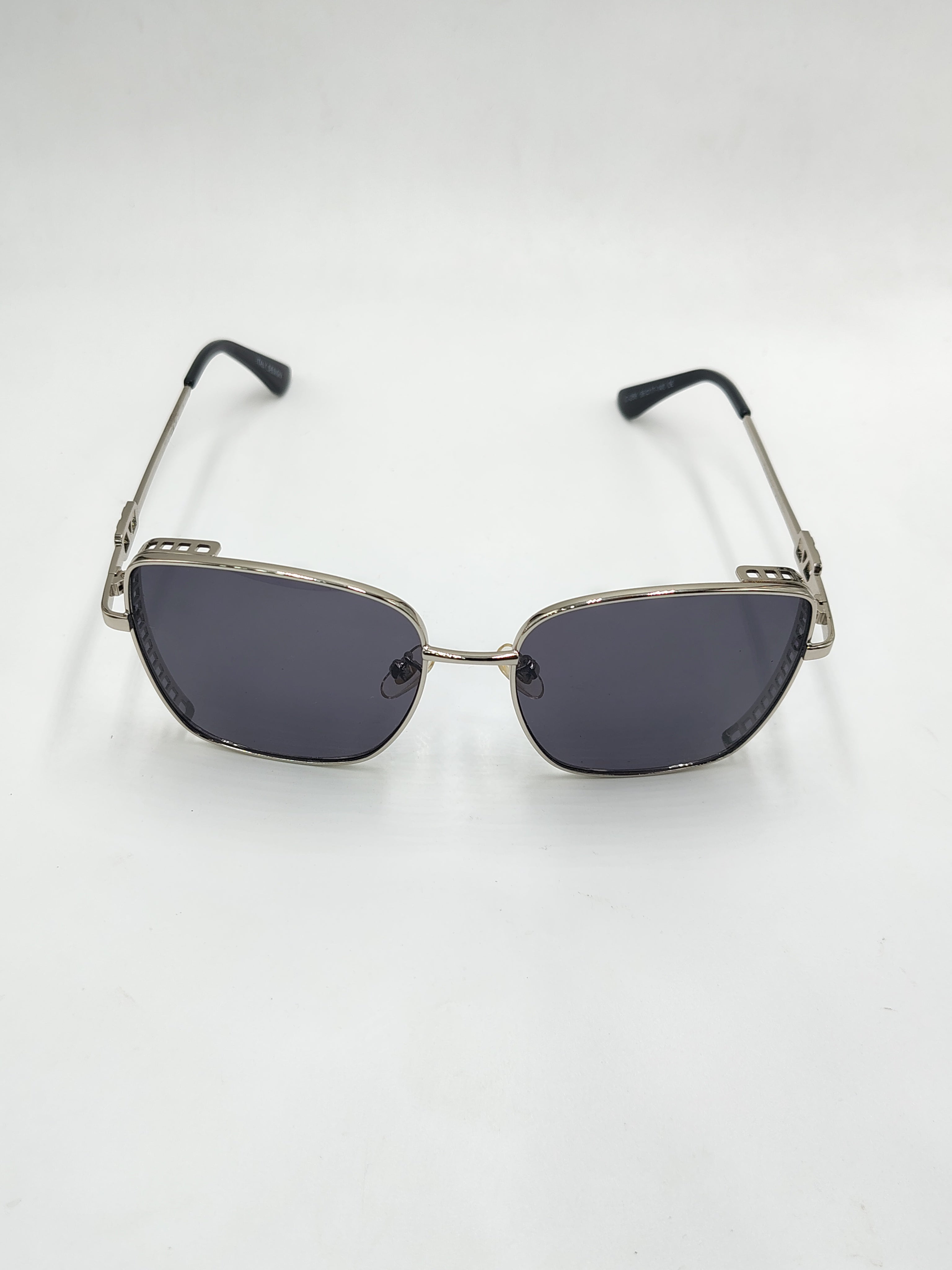 Eyeket Metallic Black Woman Sunglasses