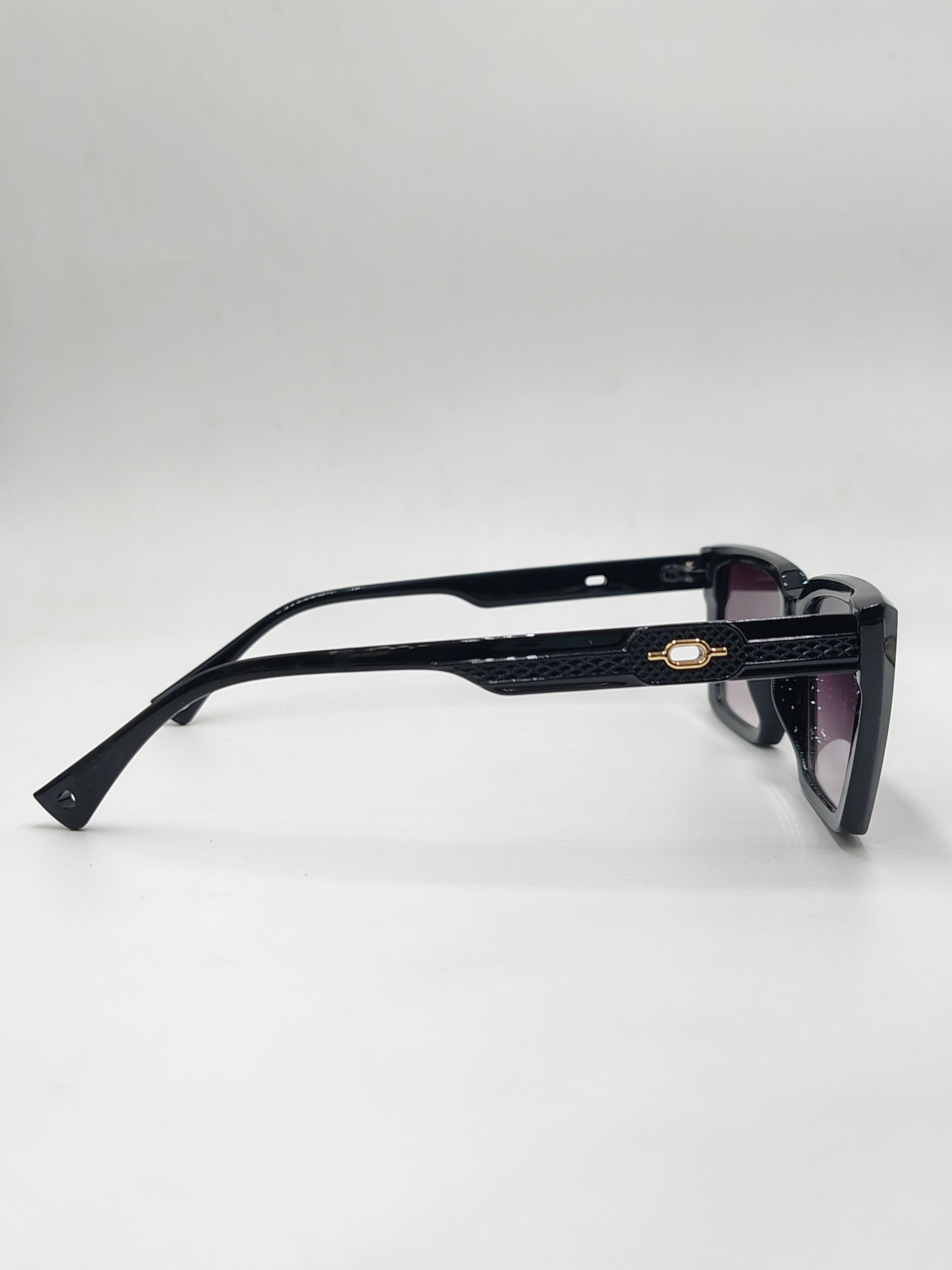 Eyeket Full Black Woman Sunglasses