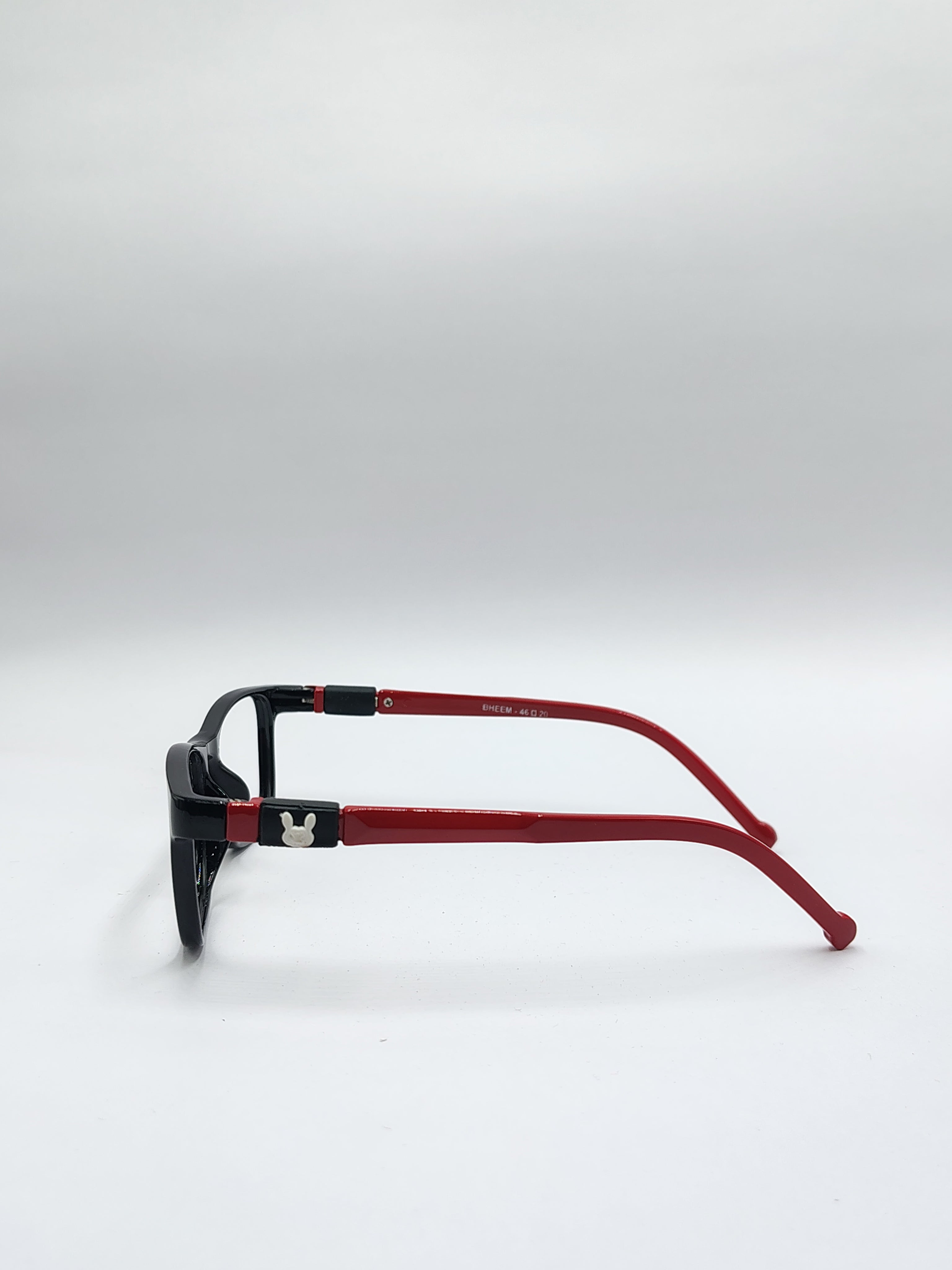 vision plus iconic red and black frame