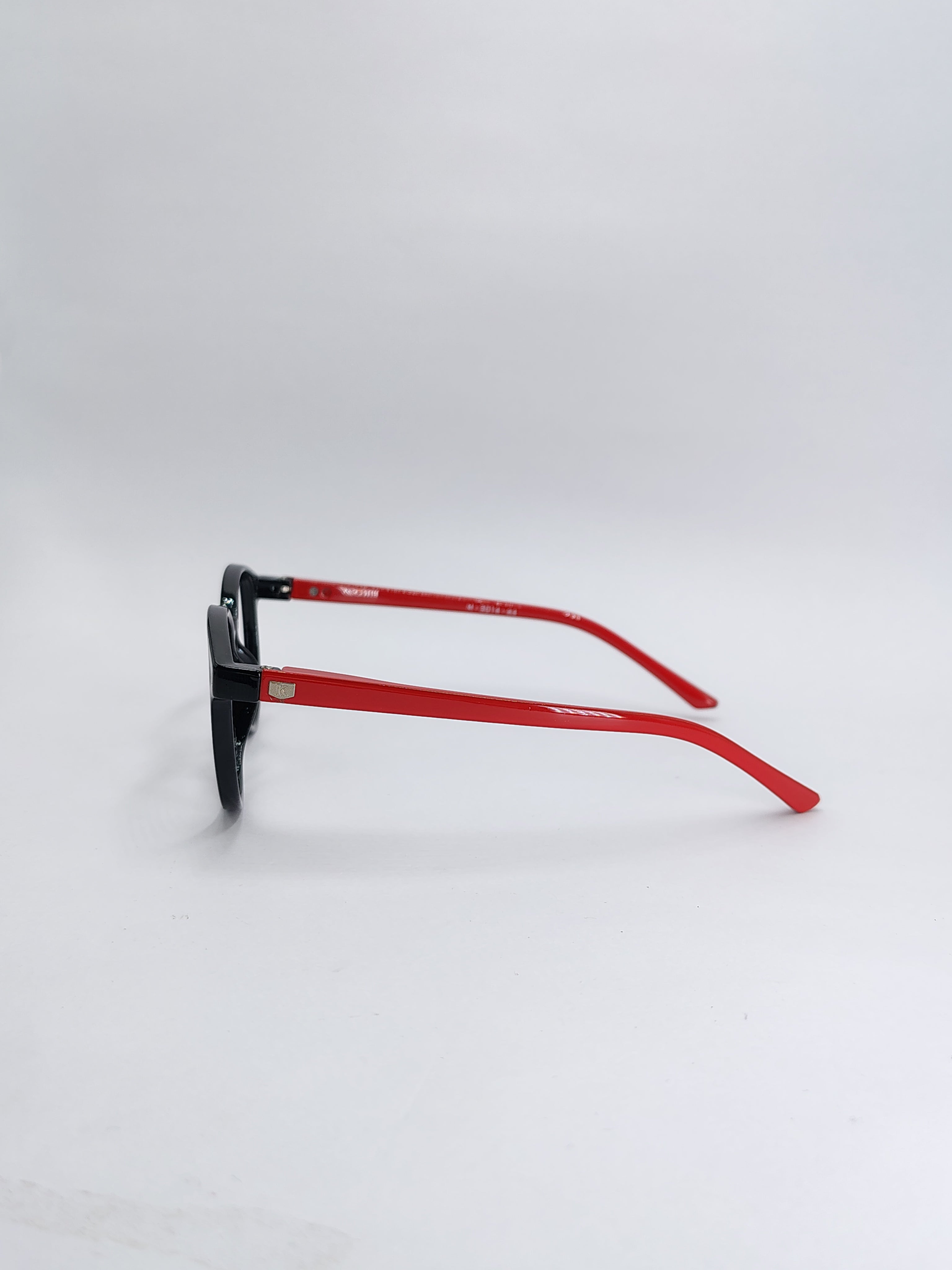 vision plus glossy black and red frame