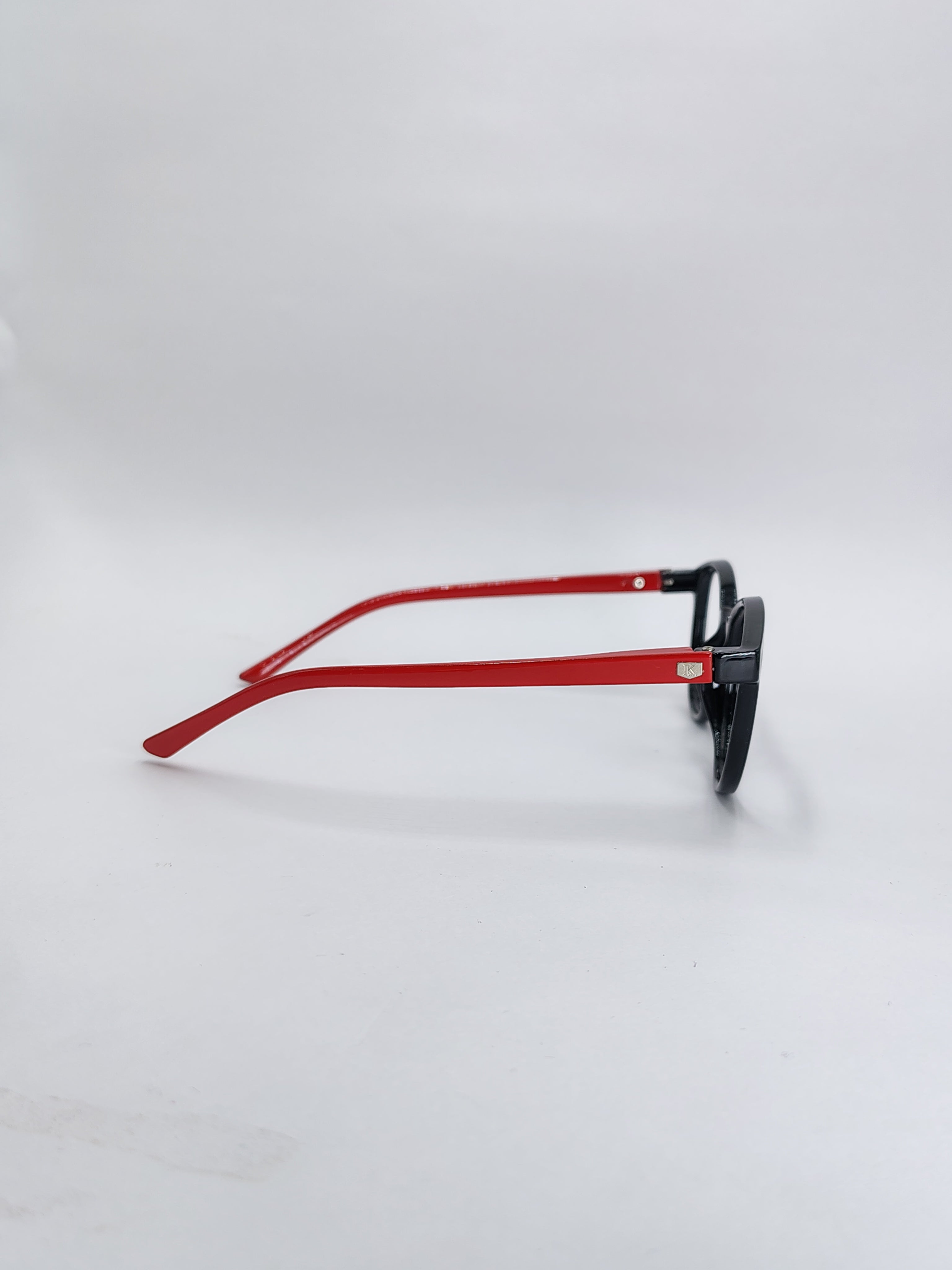 vision plus glossy black and red frame